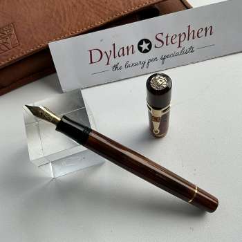 Visconti Caravel Pinta Brown Celluloid Limited Edition fountain pen + 3 pen pouch