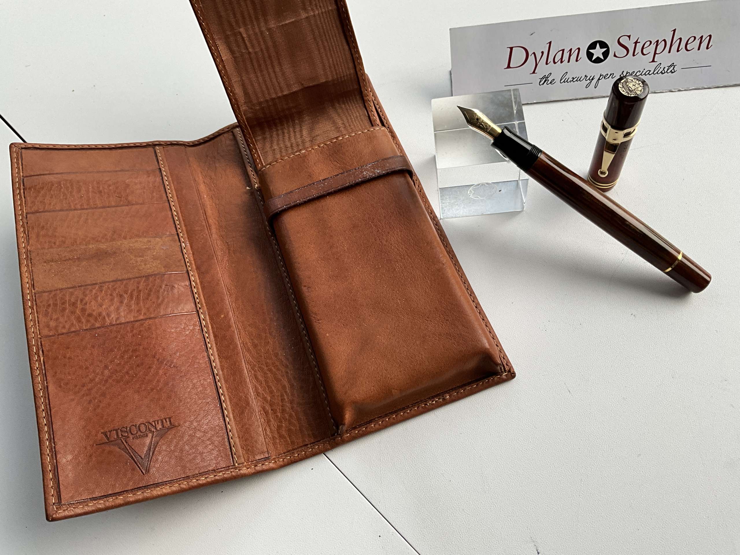 Visconti Caravel Pinta Brown Celluloid Limited Edition fountain pen + 3 pen pouch - Image 4