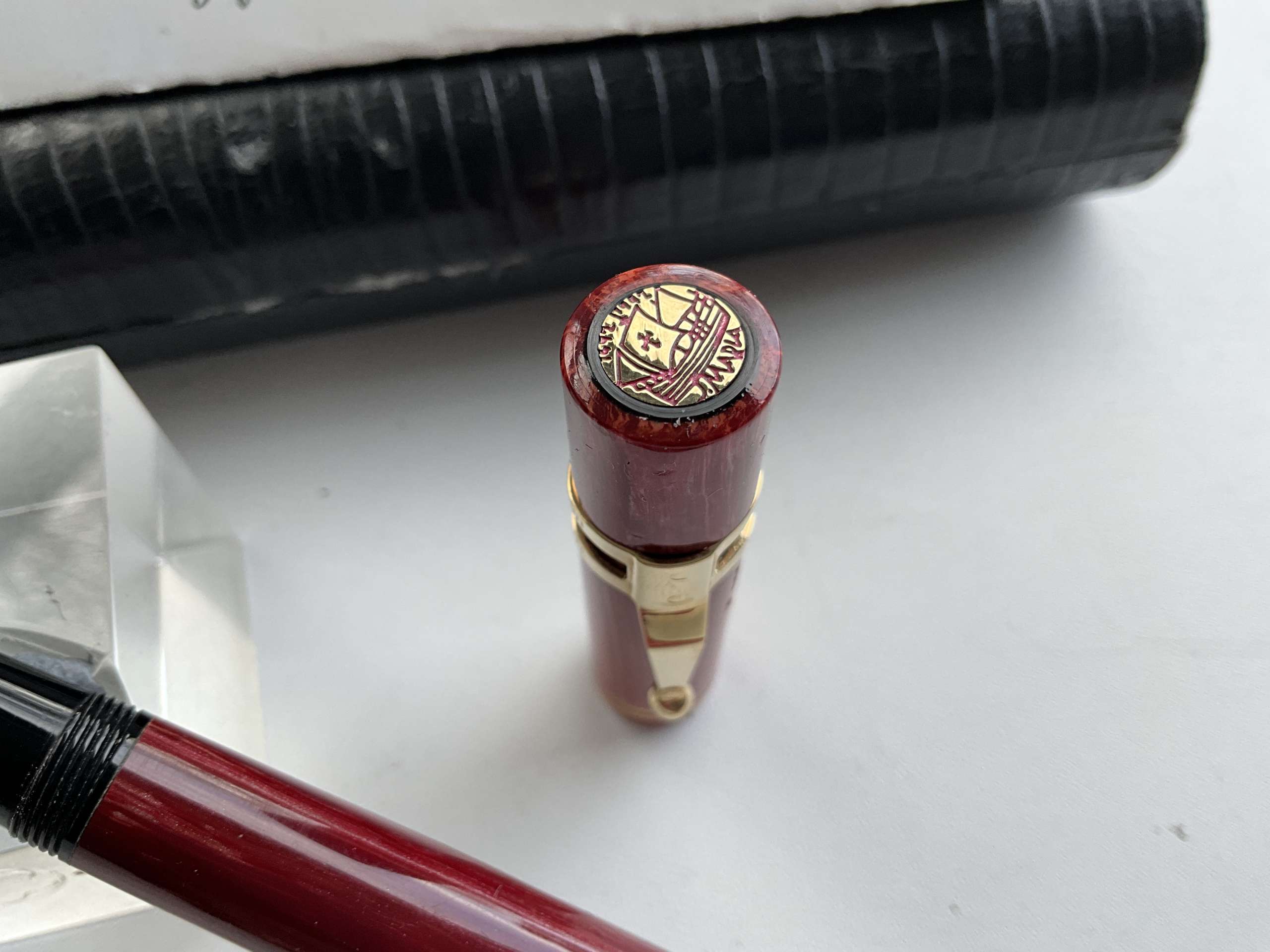 Visconti Caravel Red Celluloid Limited Edition fountain pen - Image 3