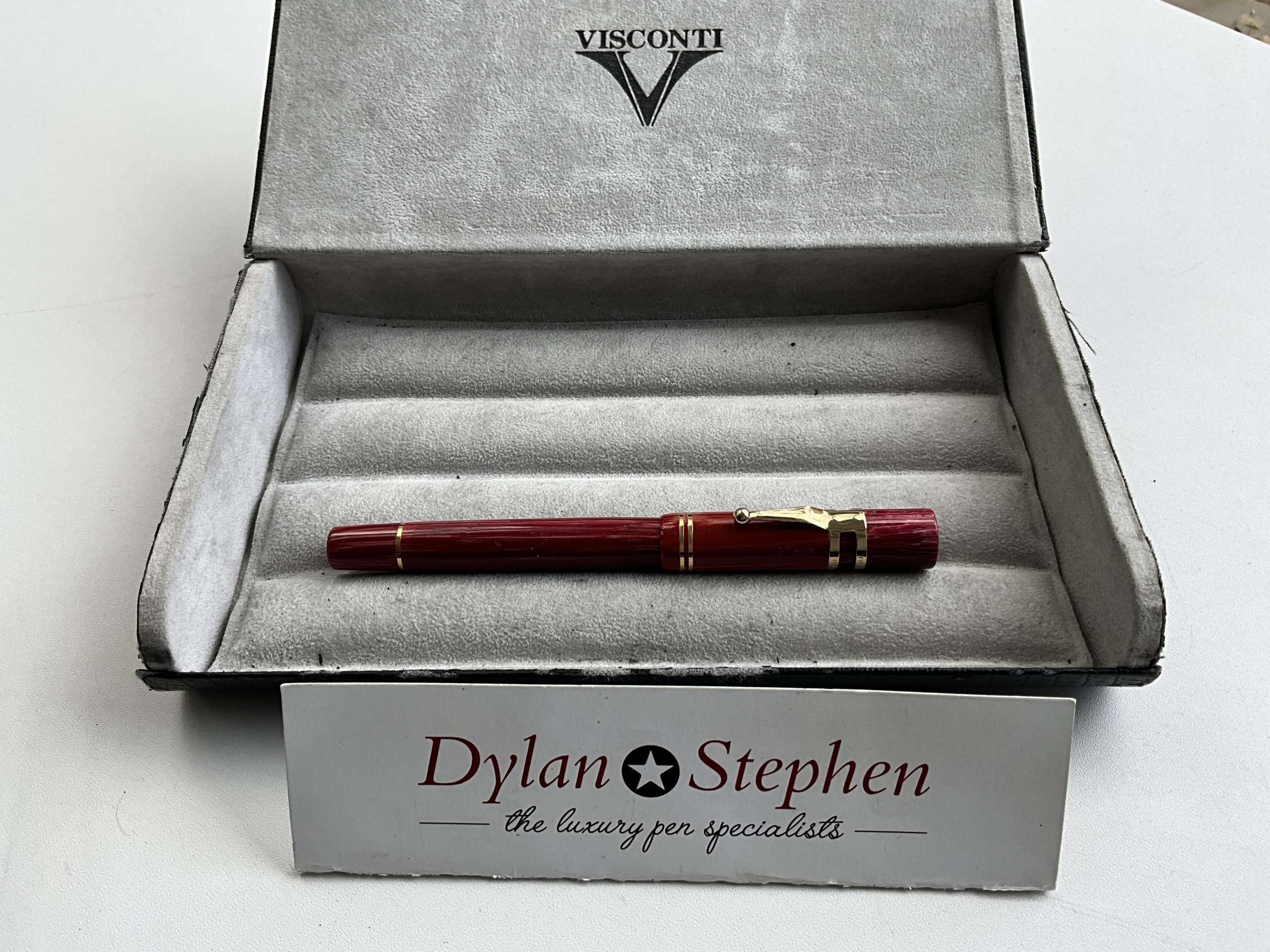 Visconti Caravel Red Celluloid Limited Edition fountain pen - Image 7