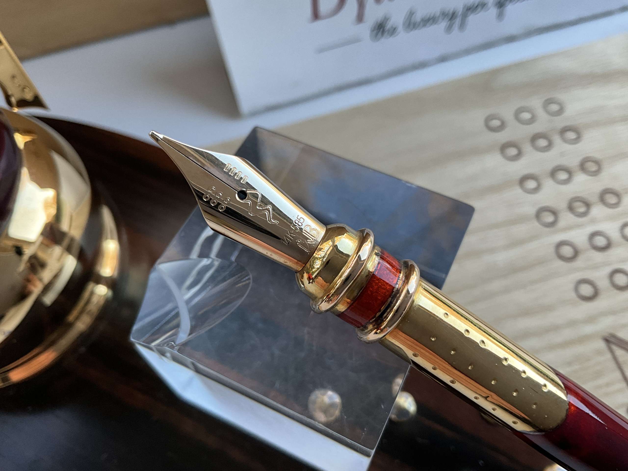 La Nouvelle Bague inkwell ,desk stand and fountain pen set - Image 7