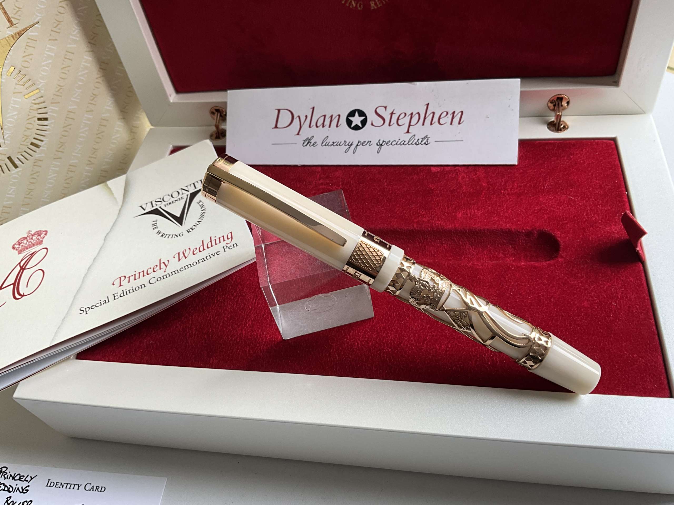 Visconti Princely Wedding Limited Edition rollerball pen - Image 7