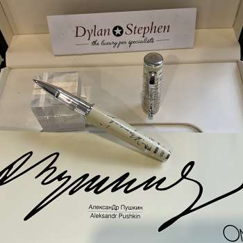 Omas Aleksandr Pushkin Limited Edition rollerball pen