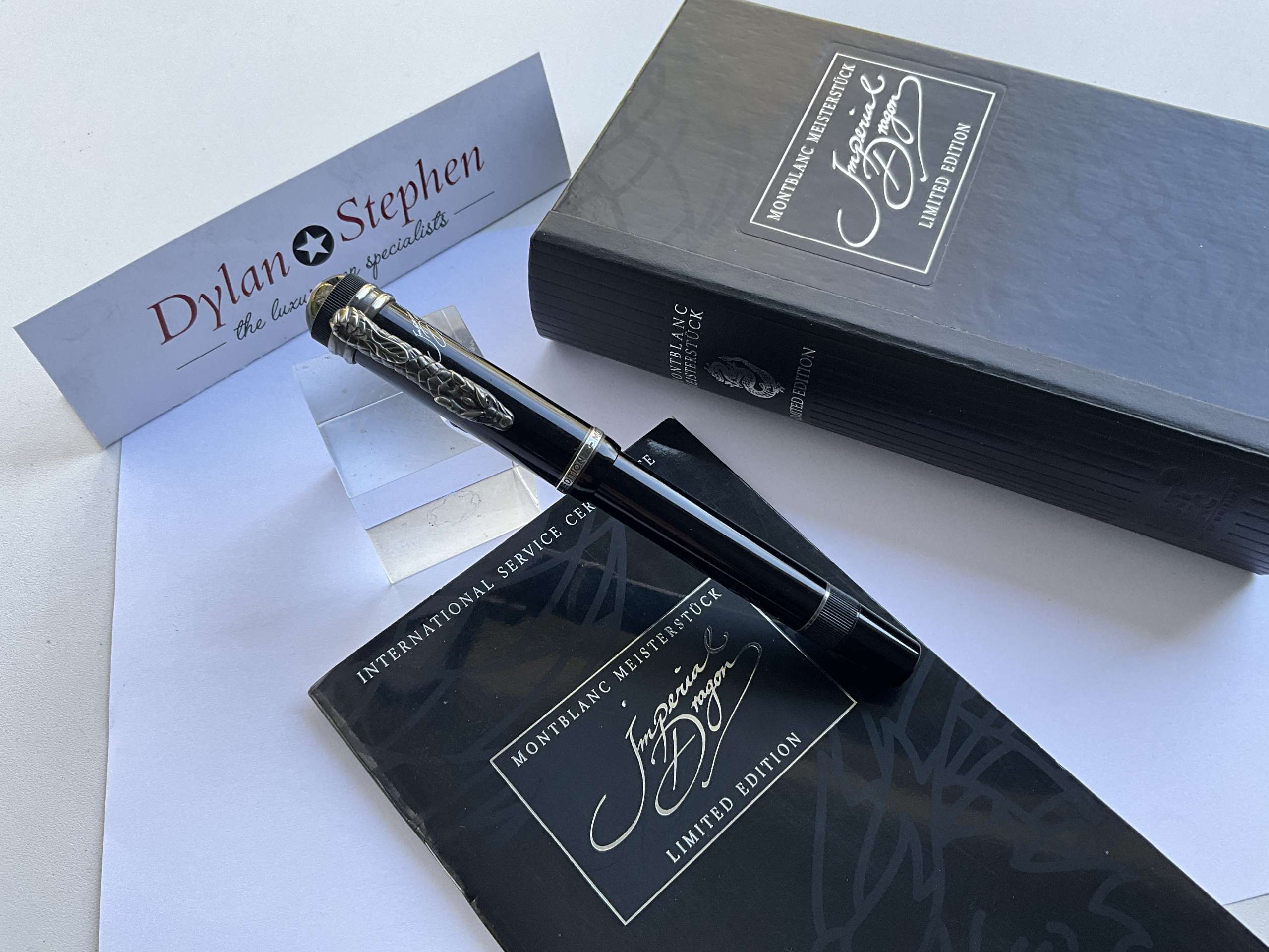 Montblanc Imperial Dragon limited edition fountain pen - Image 7