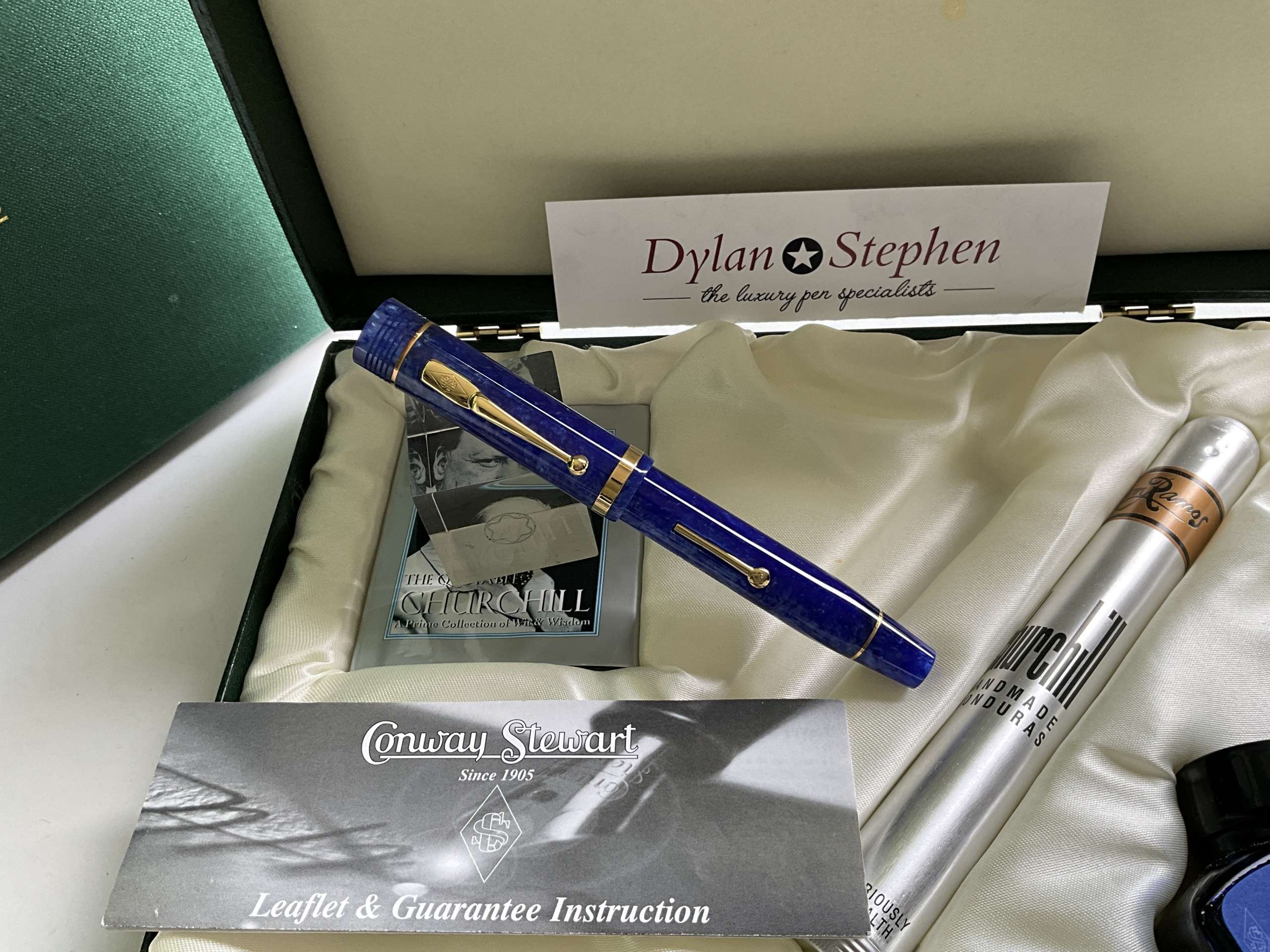 Conway Stewart Churchill Lapis Blue Limited Edition fountain pen - Image 4