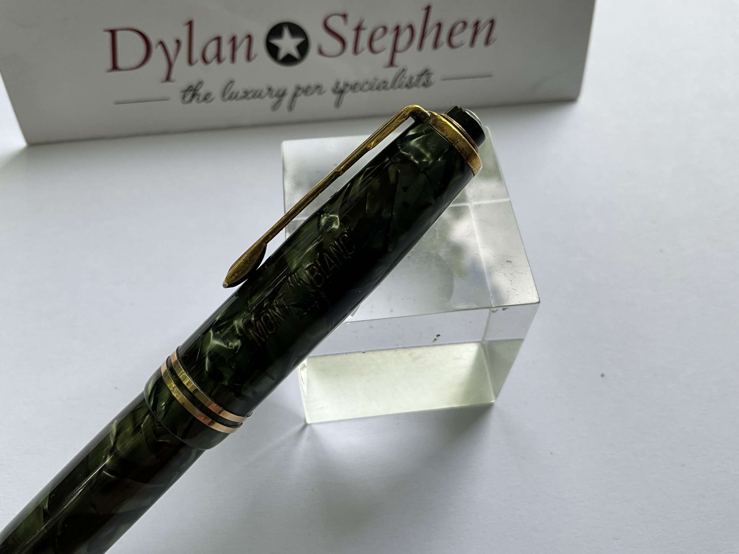 Montblanc no226 vintage green marbled fountain pen - Image 6