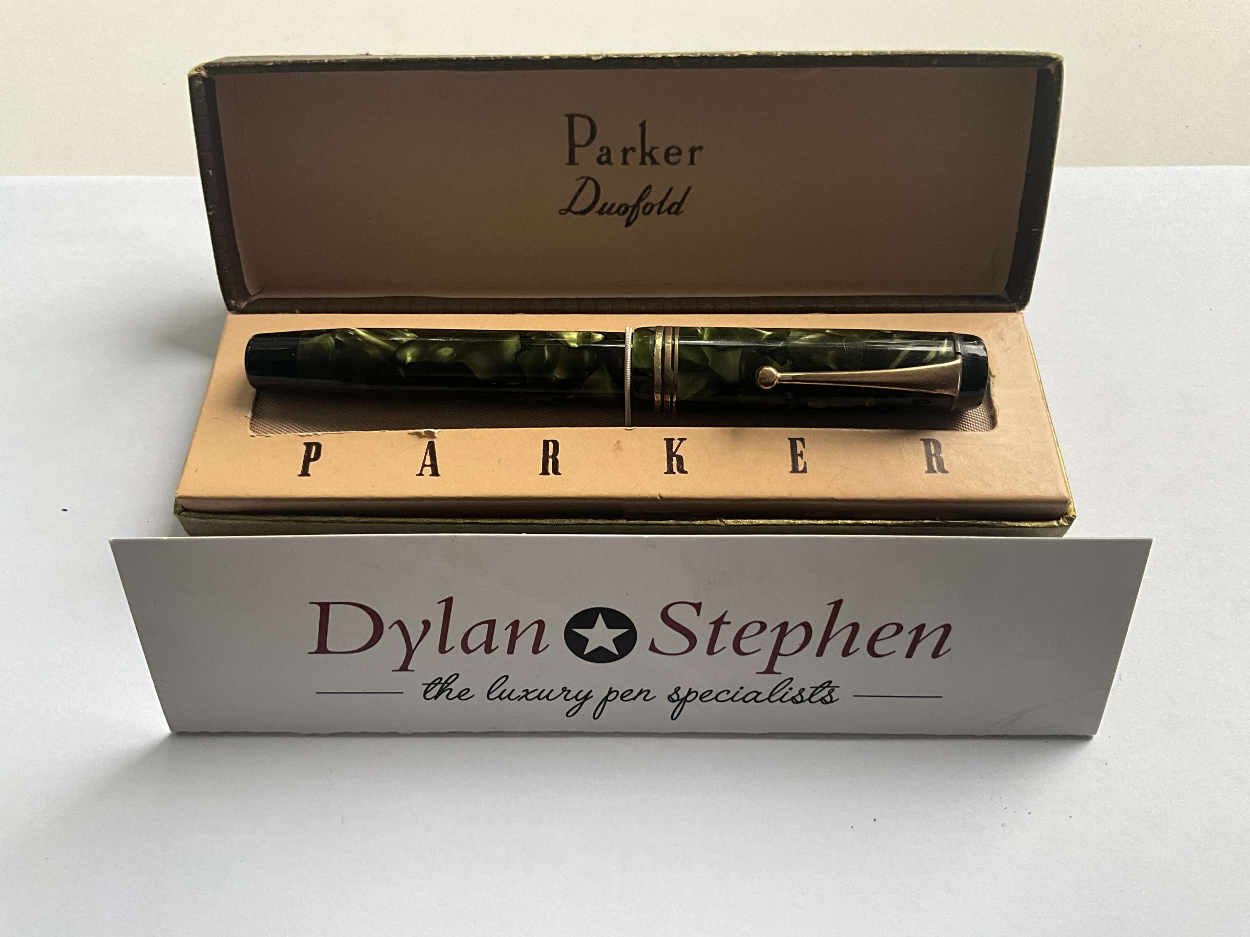 Parker Duofold Deluxe Senior Green and Black Fountain Pen (Canada, 1930s) - Image 7
