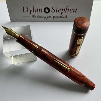 Conway Stewart Churchill Woodgrain Limited Edition fountain pen