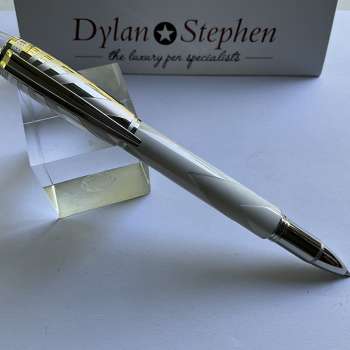 Montblanc Starwalker White Ceramic Doue Fineliner pen