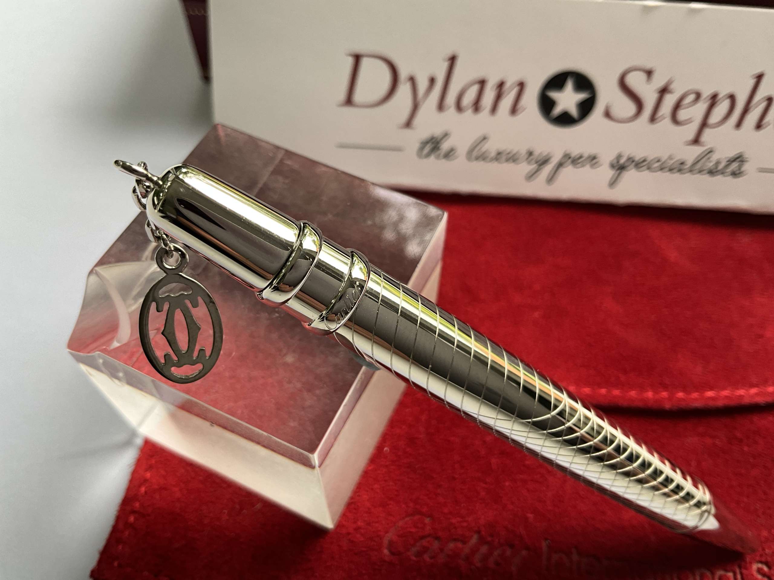 Cartier Small Steel Ladies ballpoint pen - Image 2