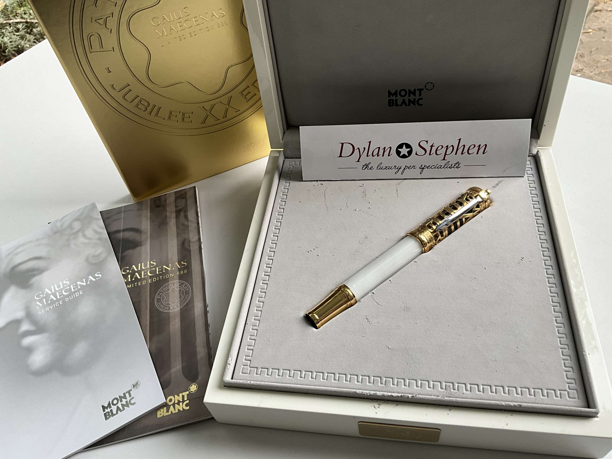 Montblanc Patron of the Arts Gaius Maecenas 888 Limited Edition Fountain Pen - Image 10