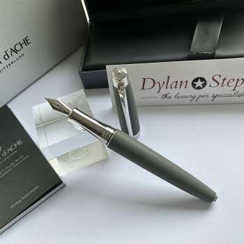 Caran d'Ache Leman Matte Grey Fountain Pen