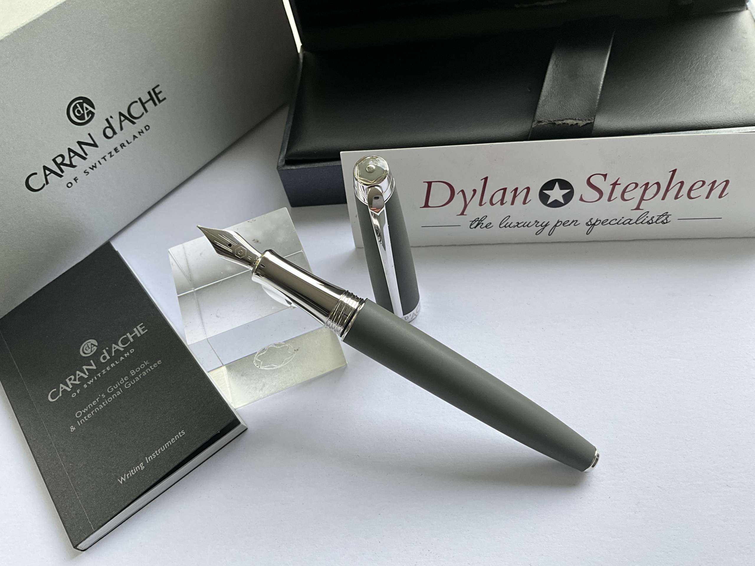 Caran d'Ache Leman Matte Grey Fountain Pen