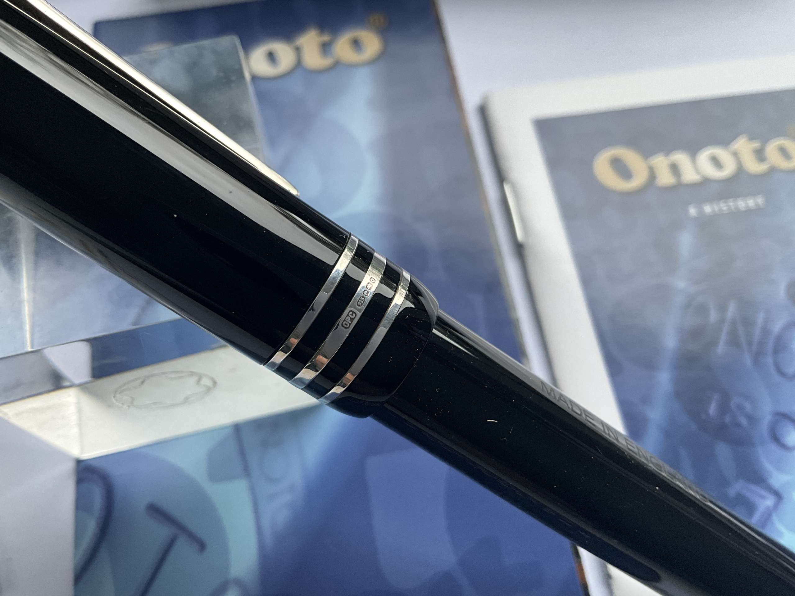 Onoto Magna Classic Black and Silver Limited Edition fountain pen - Image 5