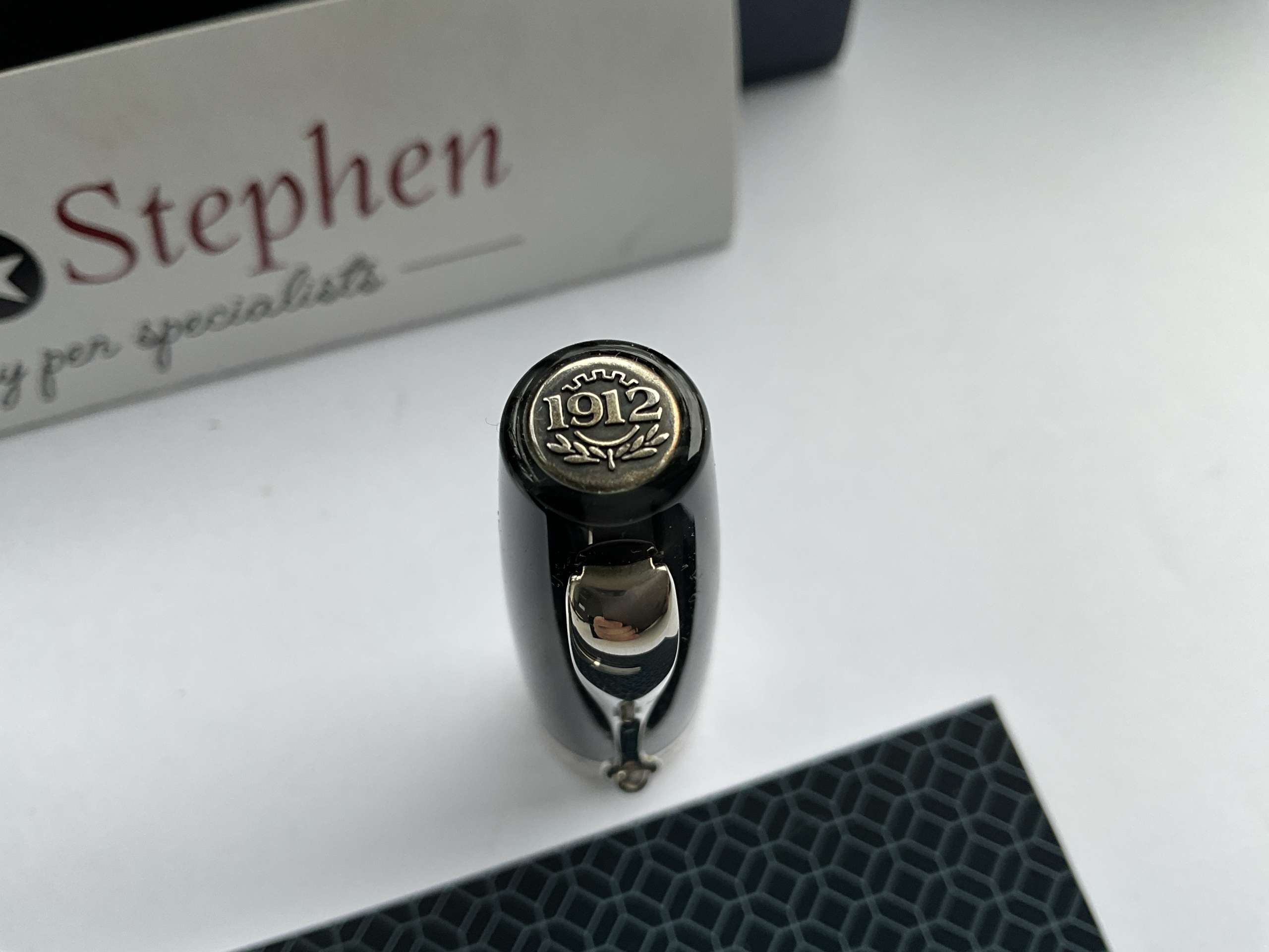 Montegrappa Miya 450 Black and White Limited Edition fountain pen - Image 6