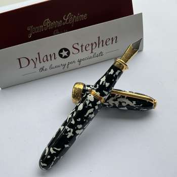 Jean Pierre Lepine Winston Churchill Black & White fountain pen
