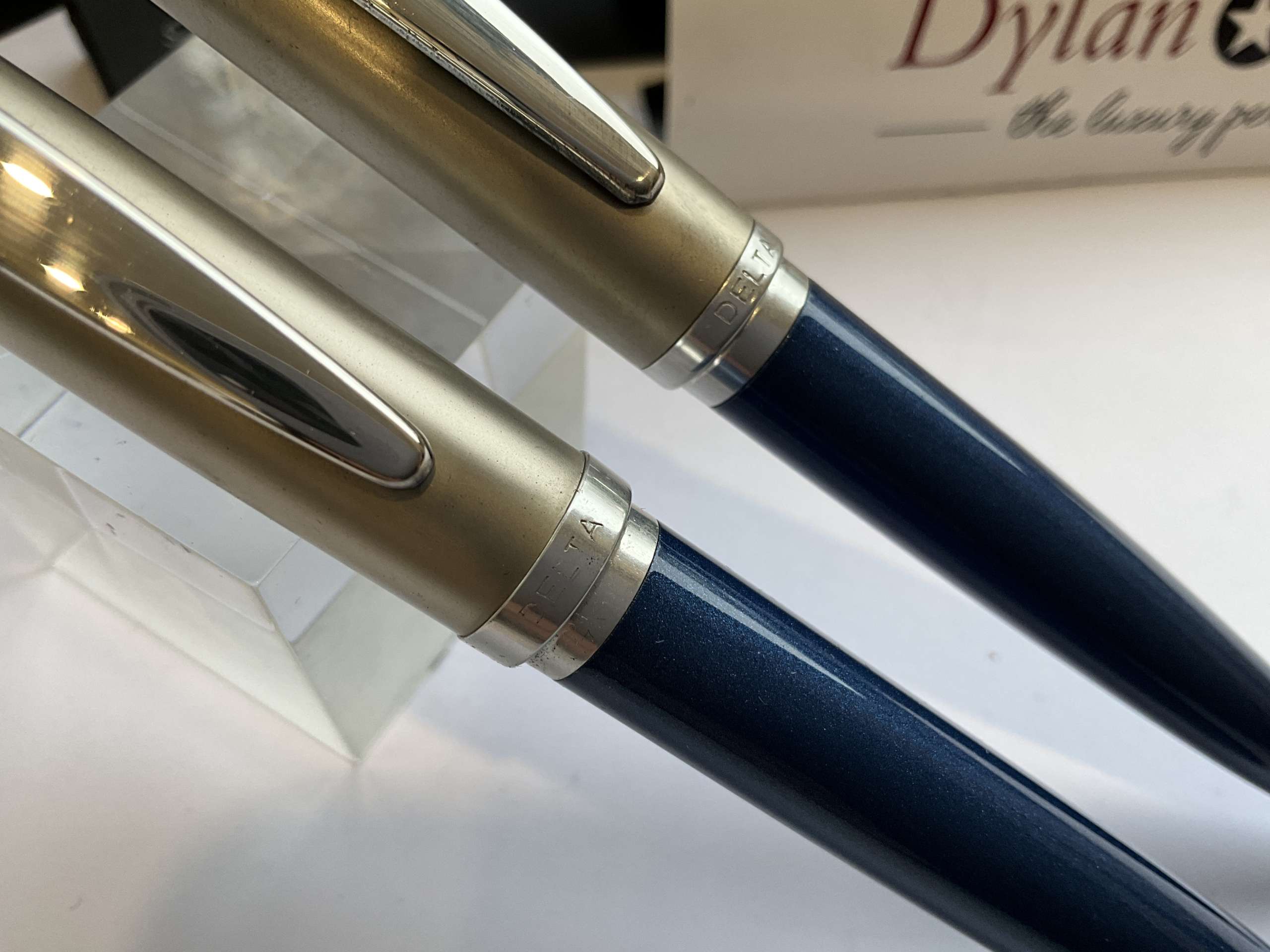 Delta Activa Hi Tech Design Blue fountain pen and Mechanical Pencil pen set - Image 3
