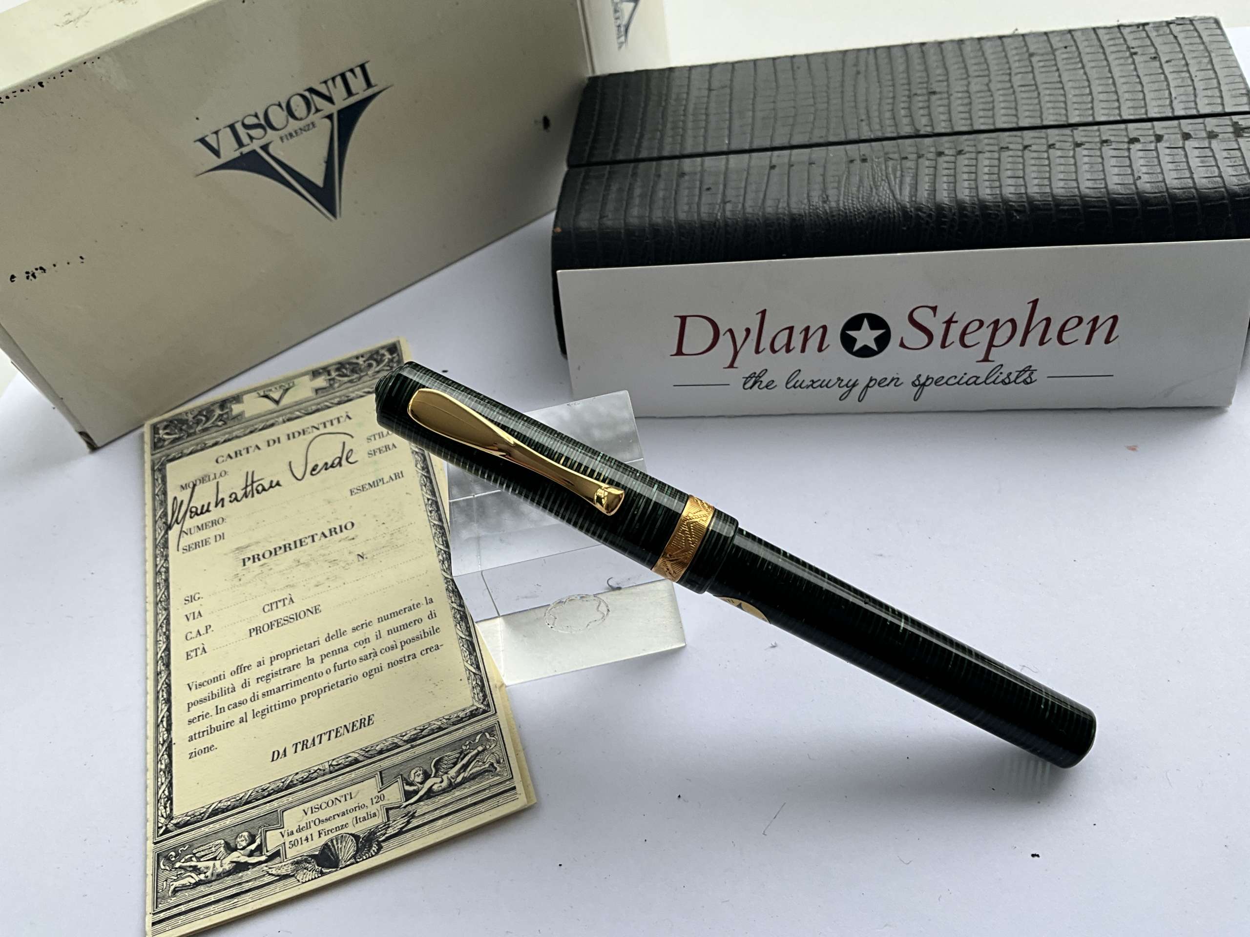 Visconti Manhattan Verdi Celluloid Rollerball pen - Image 4