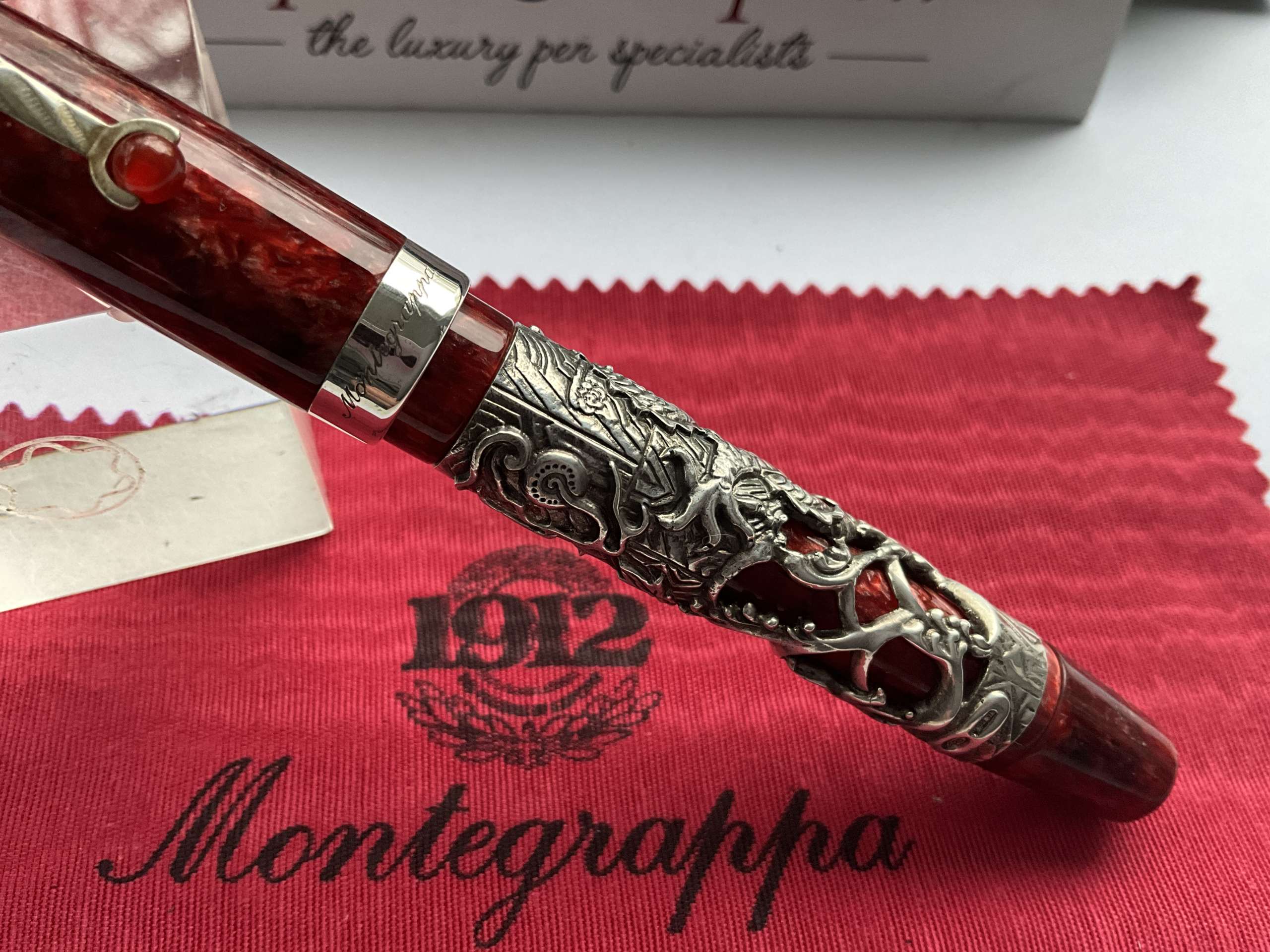 Montegrappa Oriental Zodiac The Dragon 925 Sterling Silver Limited Edition Fountain pen - Image 5