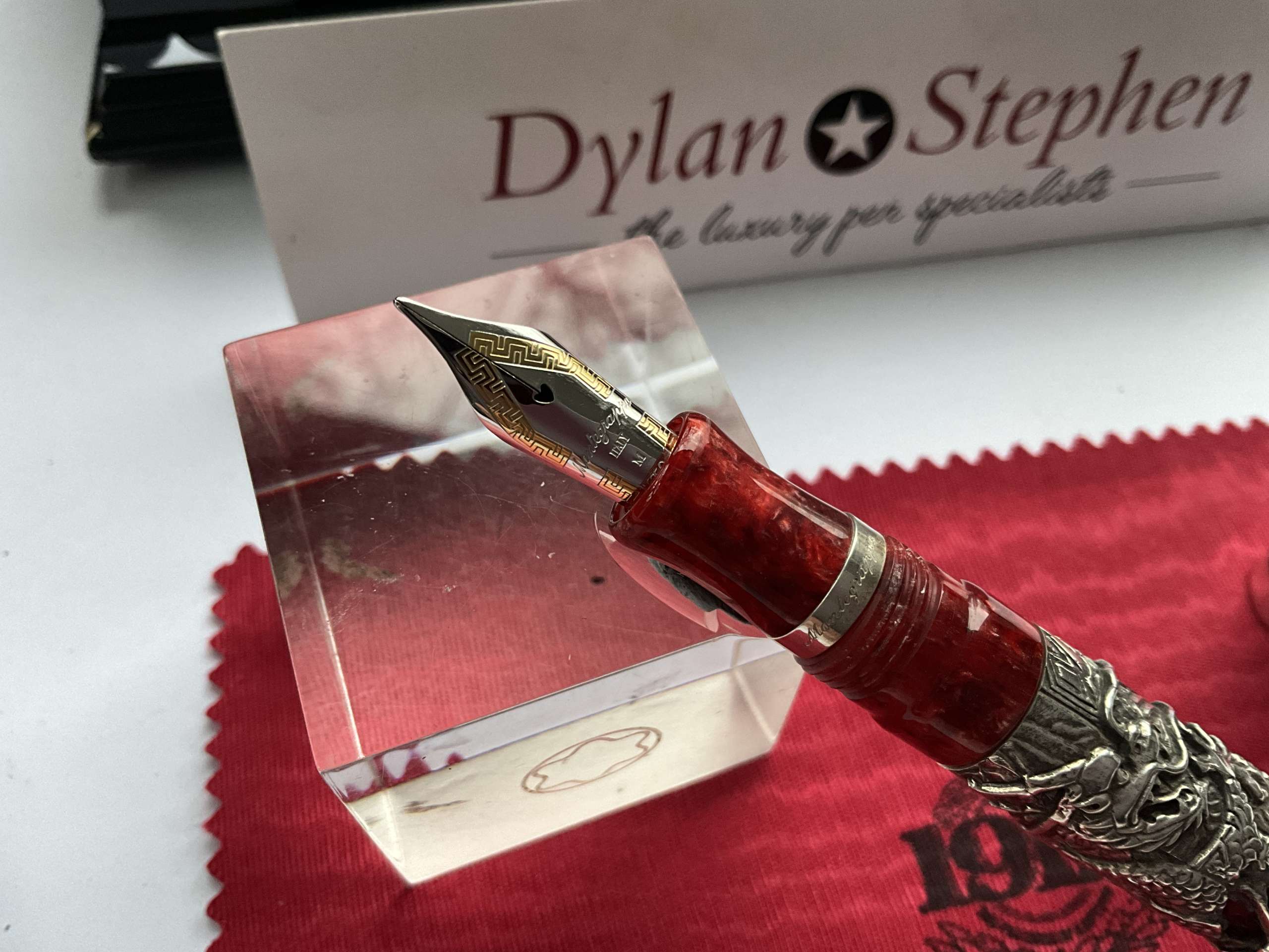 Montegrappa Oriental Zodiac The Dragon 925 Sterling Silver Limited Edition Fountain pen - Image 2