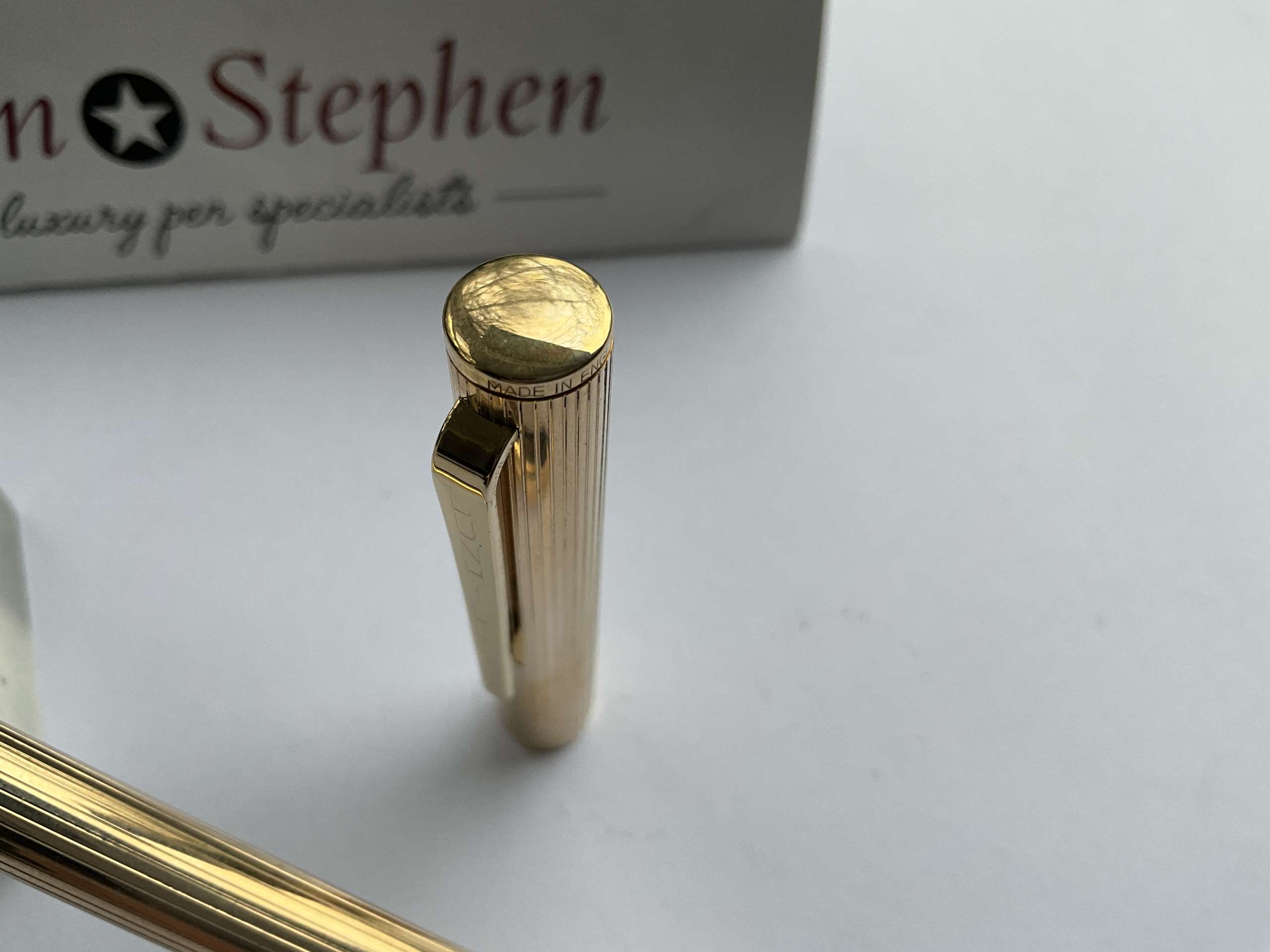 Dunhill Vintage Gold Plated Rollerball pen - Image 2