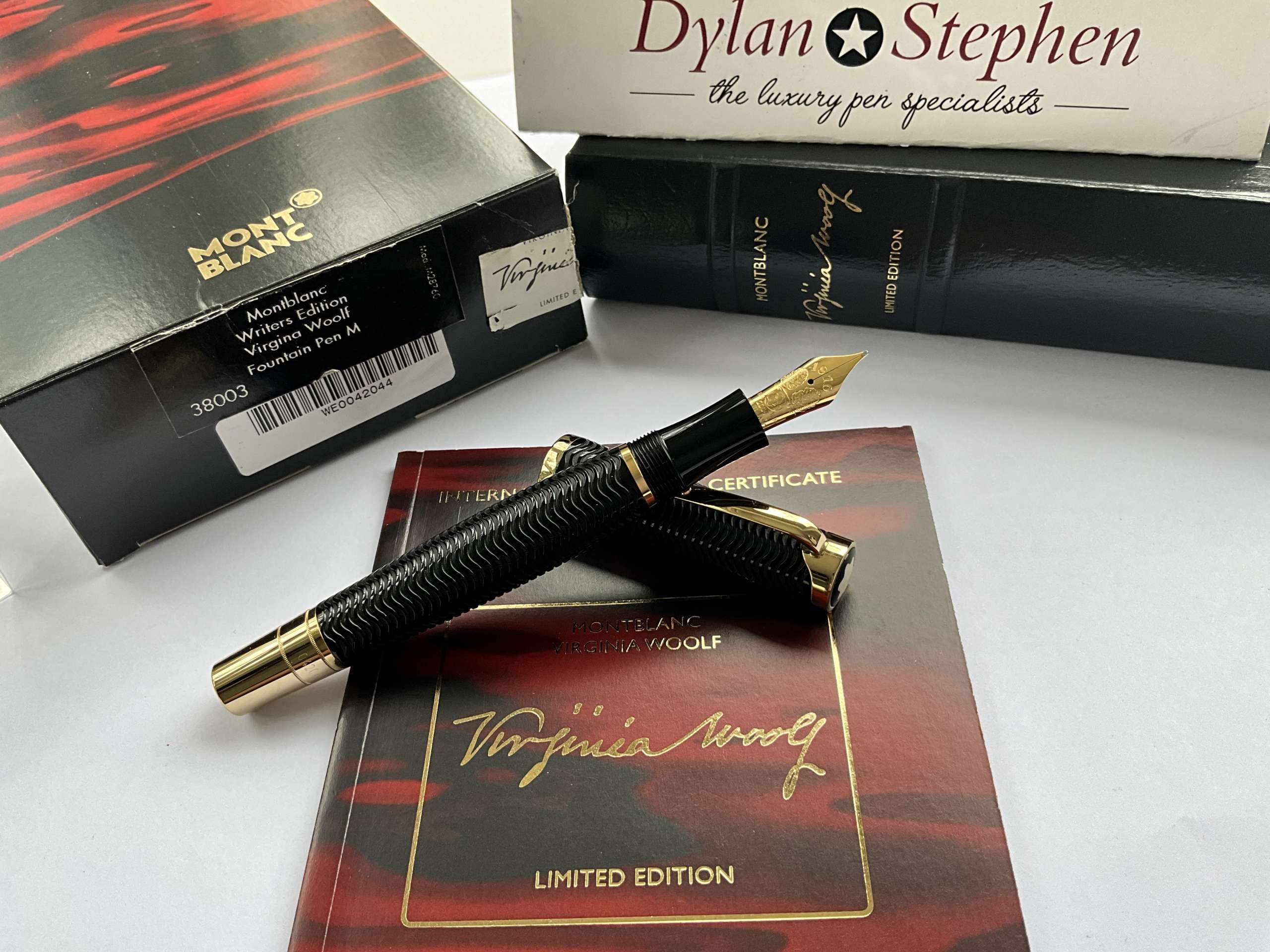Montblanc Writers Limited Edition Virginia Woolf Fountain Pen - Image 5