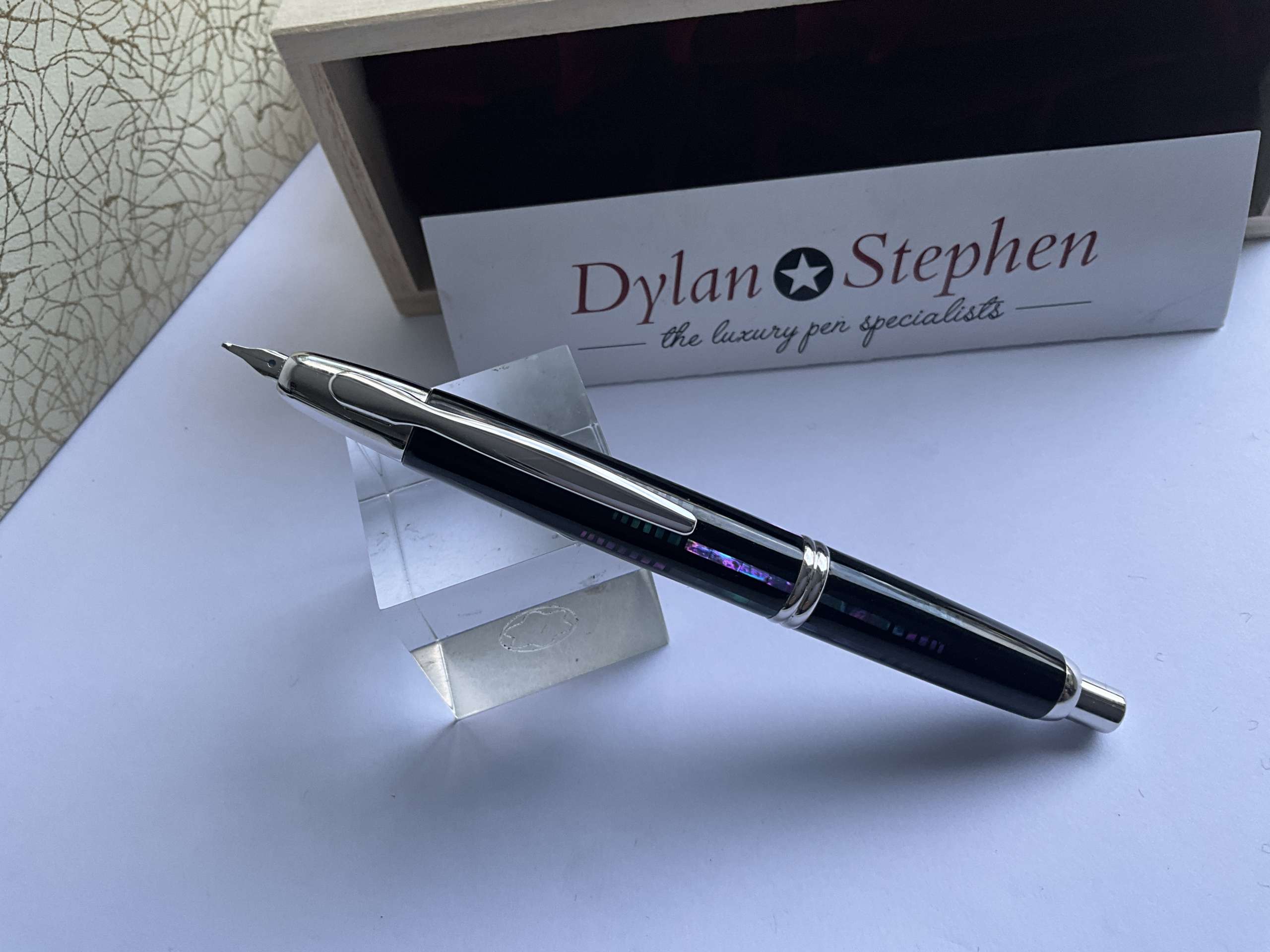 Pilot Namiki Capless Vanishing Point Raden Stripe Fountain Pen