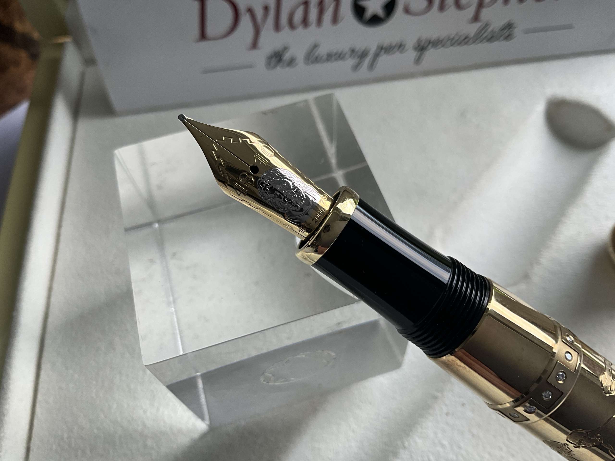 Montblanc The Ancient Games Limited Artisan Edition fountain pen - Image 2