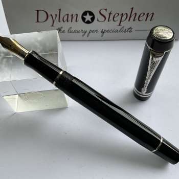 Parker Duofold International Black and platinum fountain pen
