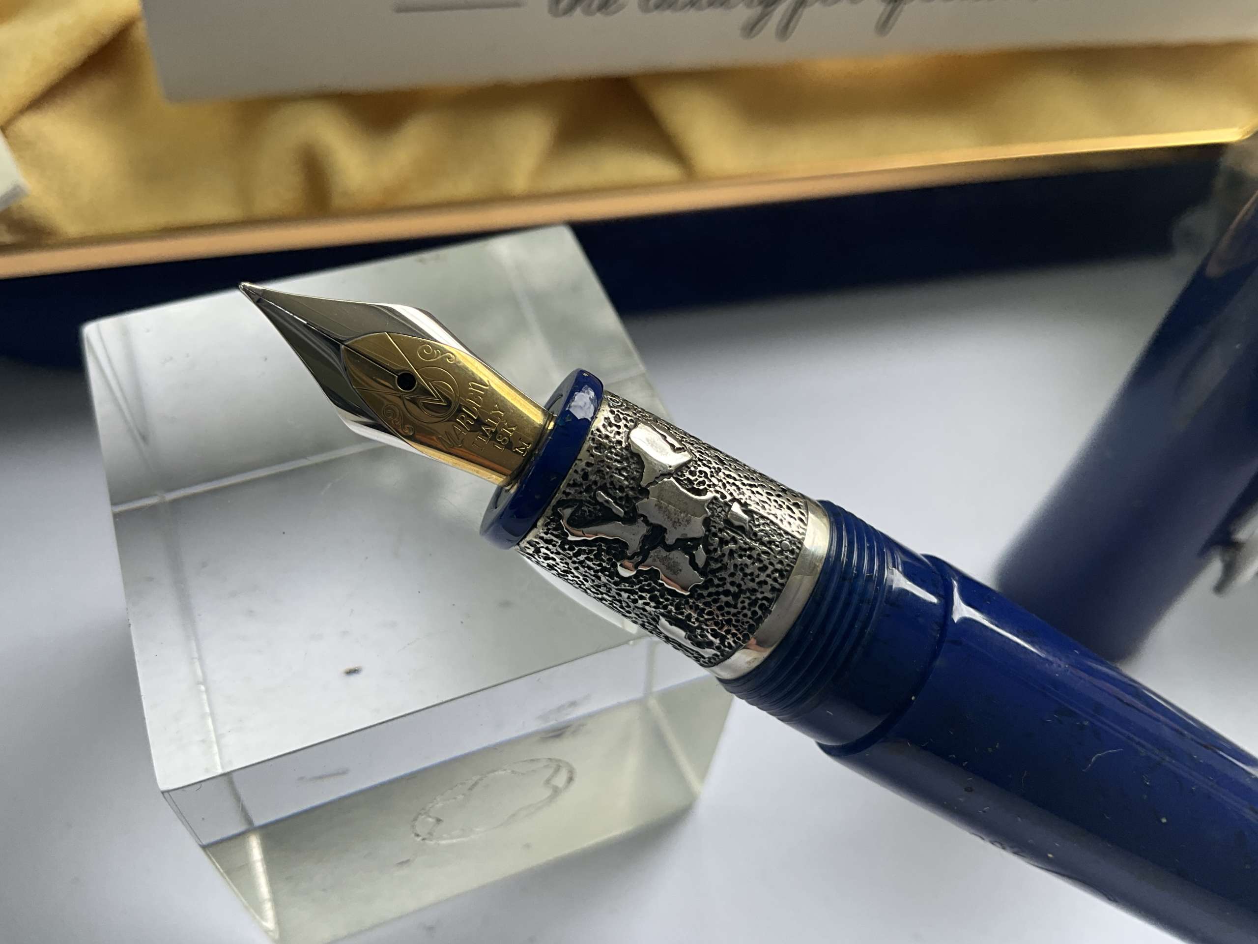 Marlen Euro 2002 Limited Edition Blue Fountain Pen - Image 2