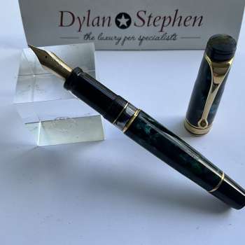 Aurora Optima Green Marbled Fountain pen