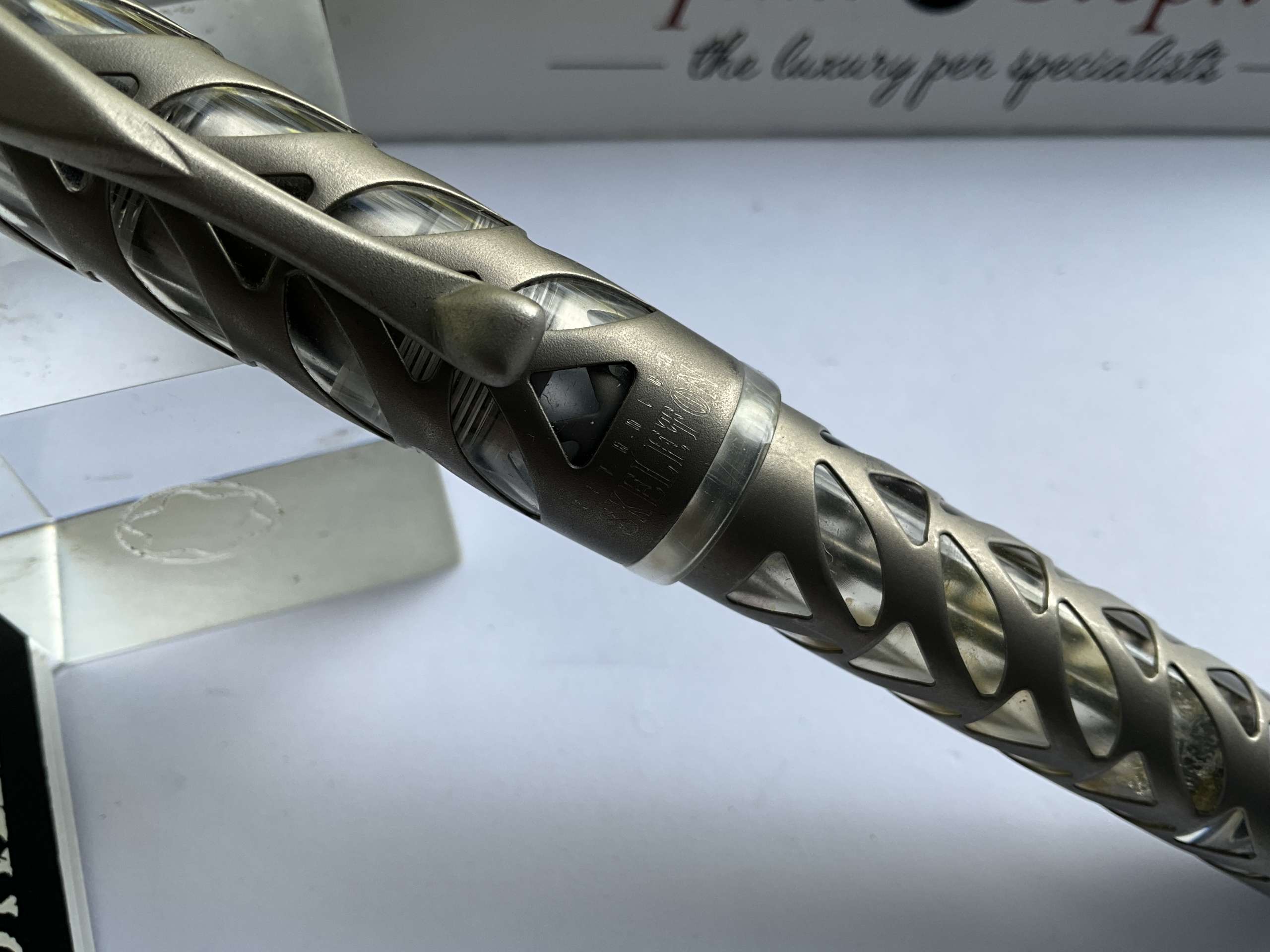 Visconti Skeleton Titanium Limited Edition fountain pen - Image 4