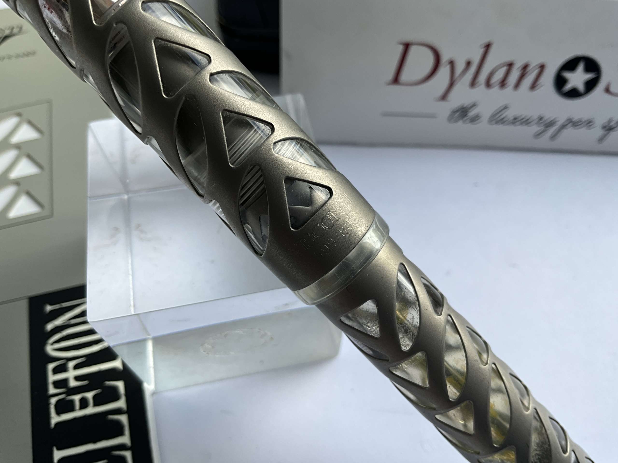Visconti Skeleton Titanium Limited Edition fountain pen - Image 5