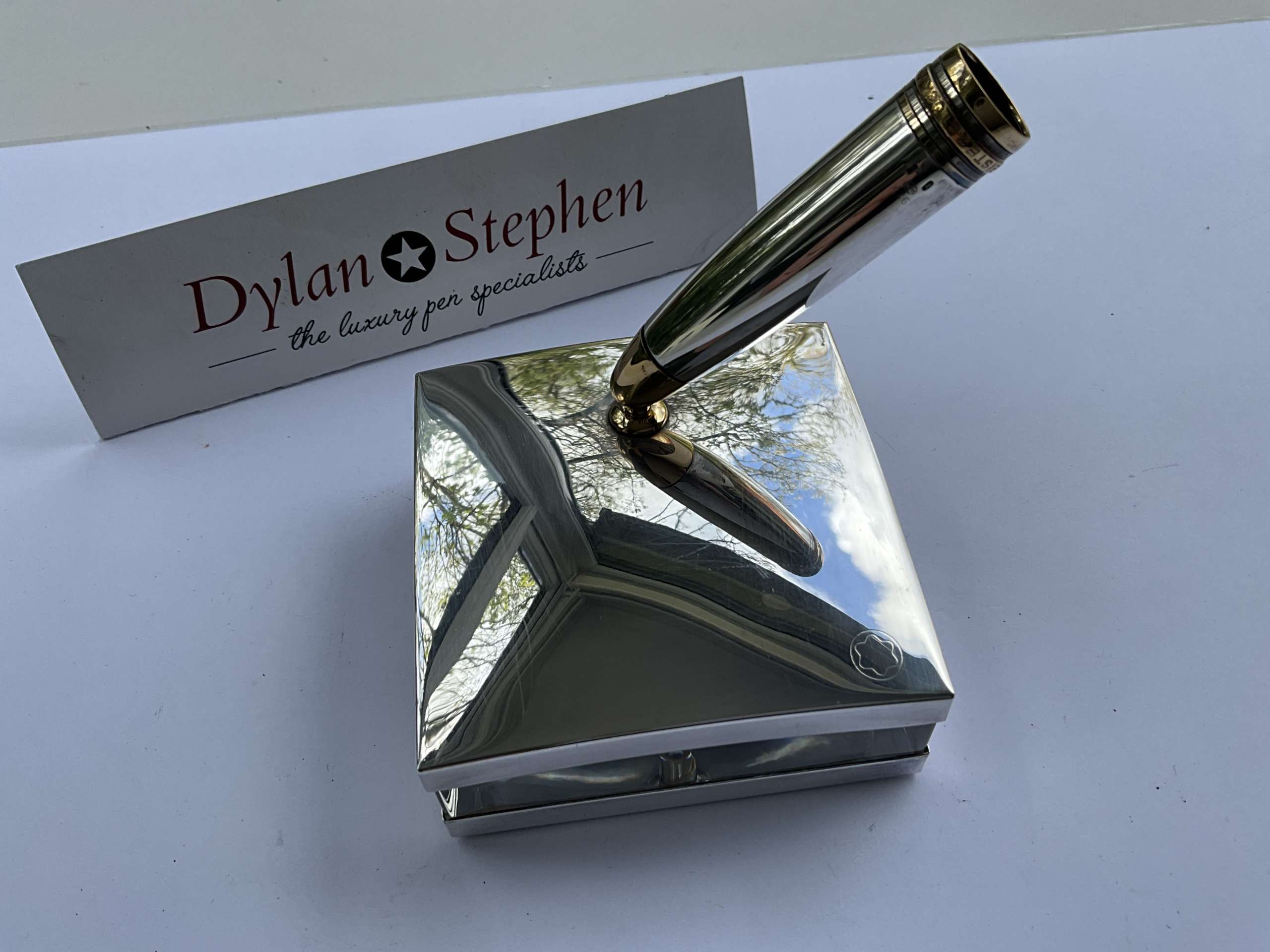 Montblanc Meisterstuck 146 legrand Solitaire Sterling Silver Fountain Pen Desk Stand