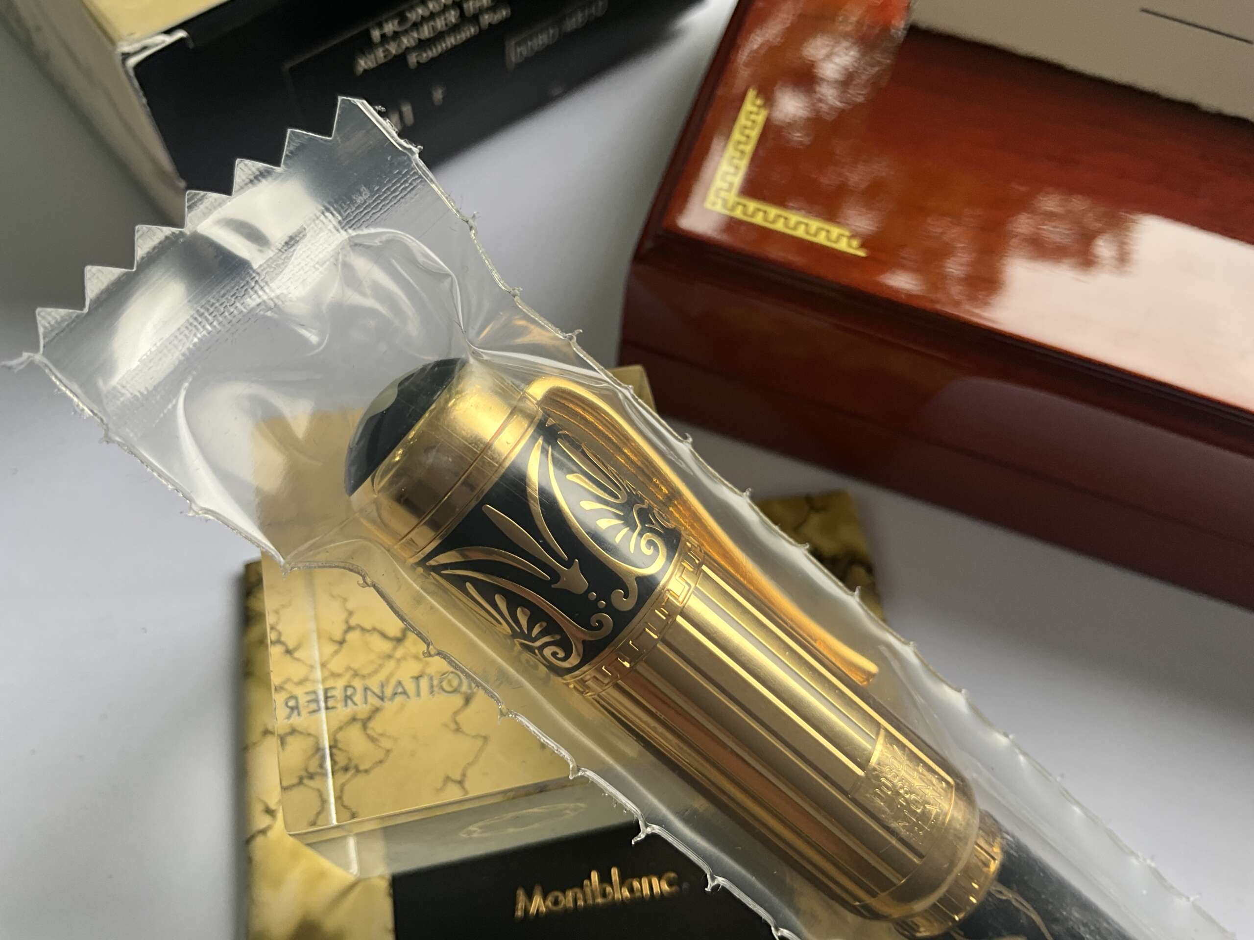 Montblanc Patron of the Arts Alexander the Great 4810 Limited Edition Fountain pen - Image 3