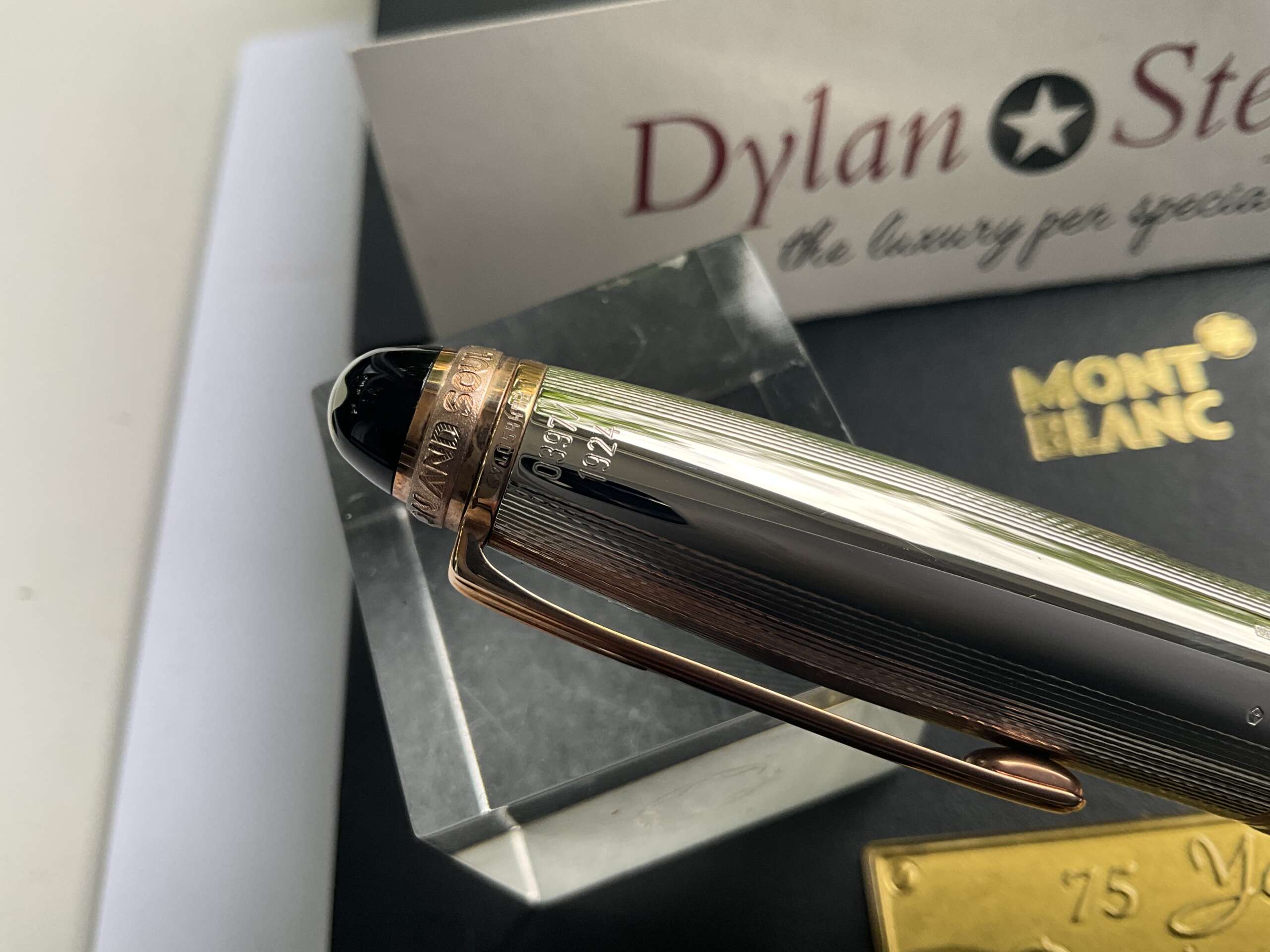 Montblanc Meisterstuck Legrand 75th Anniversary Limited Edition 1924 Silver Rollerball Pen (Copy) - Image 4