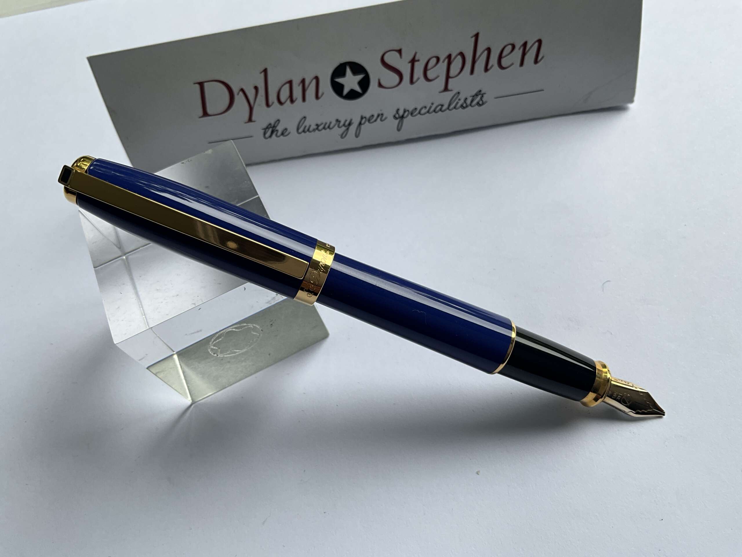 ST DuPont Fidelio Blue Lacquer Fountain Pen - Image 4