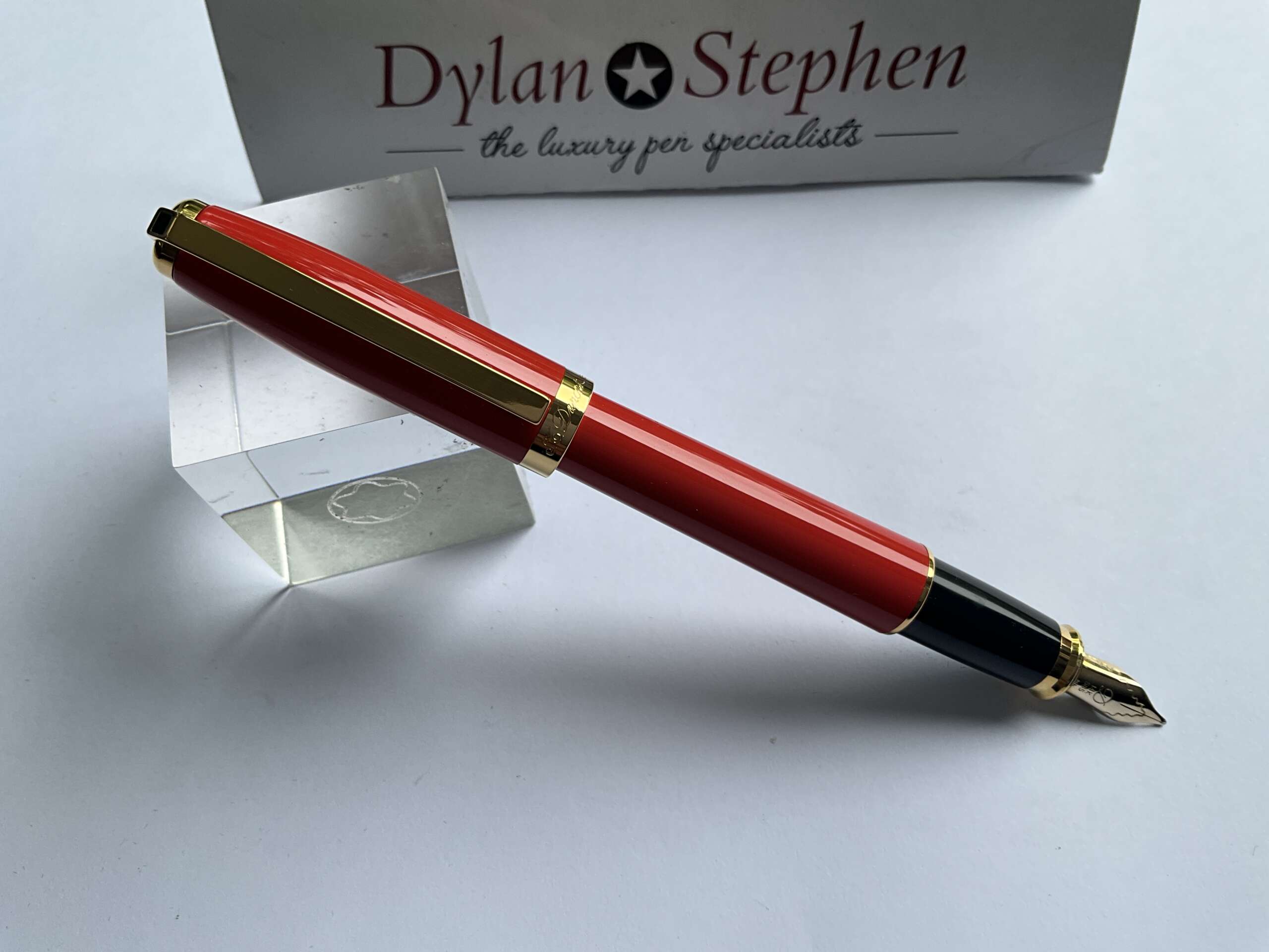 ST DuPont Fidelio Orange Lacquer Fountain Pen - Image 4