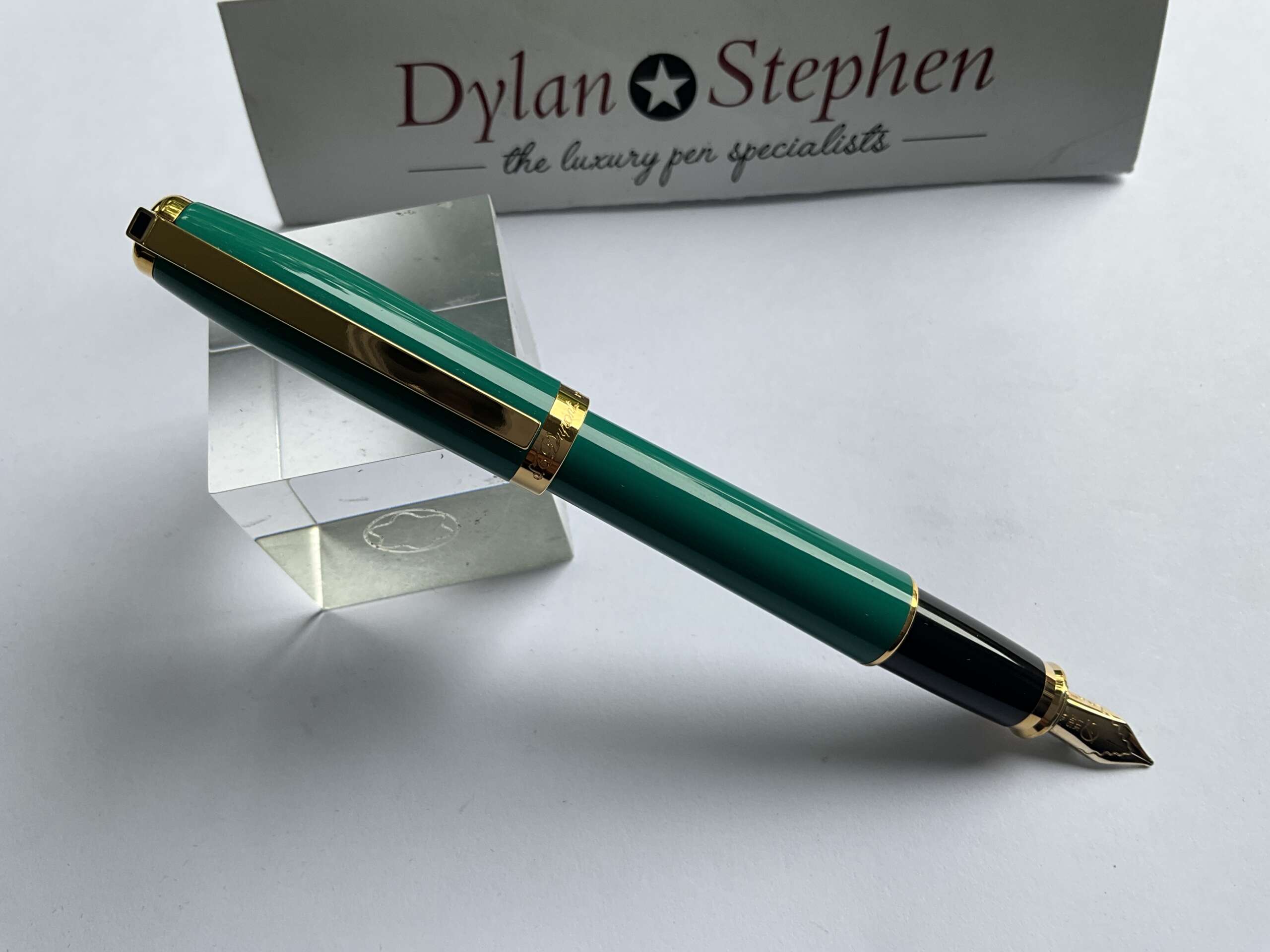 ST DuPont Fidelio Teal Lacquer Fountain Pen - Image 4