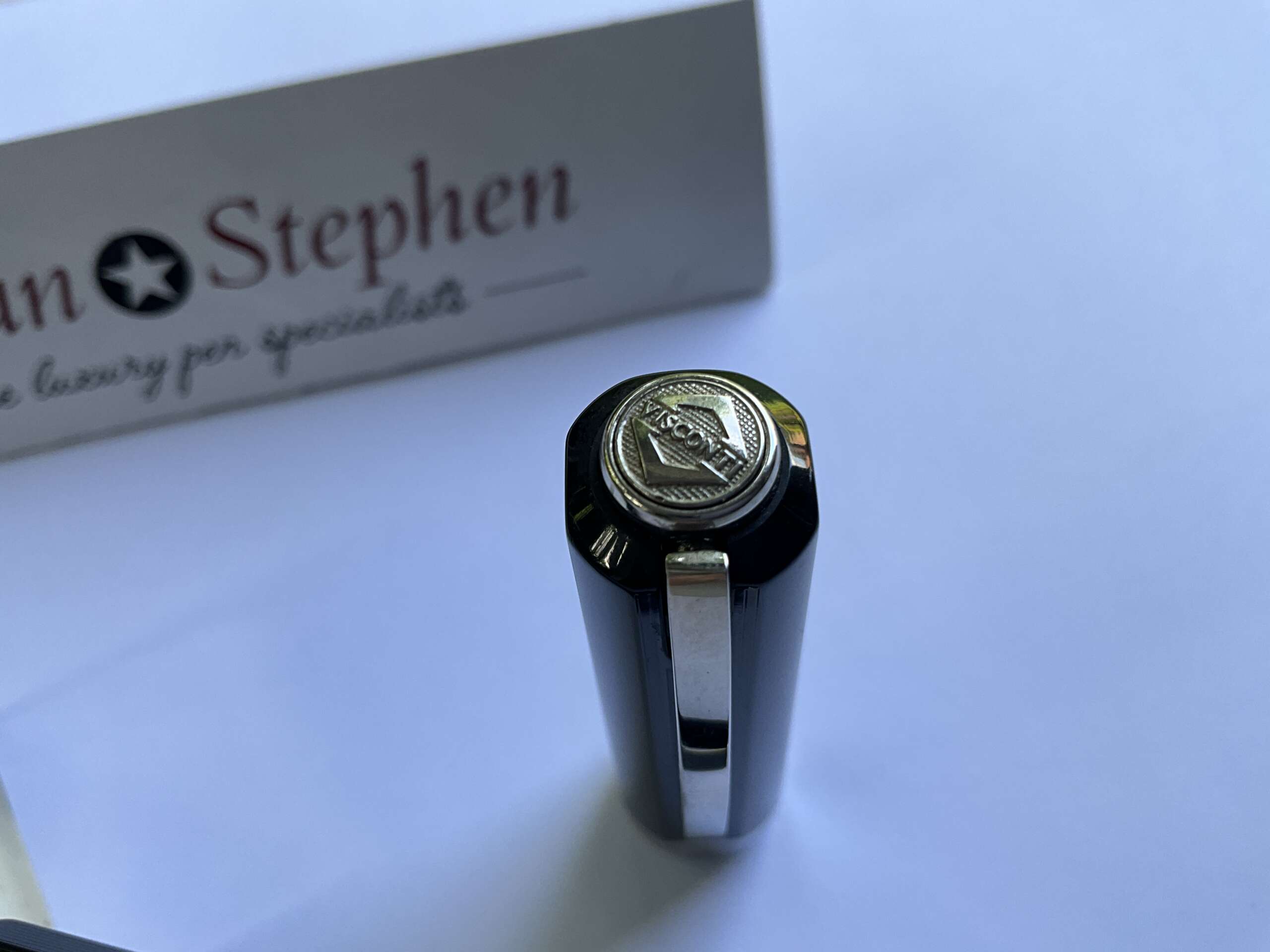 Visconti Opera Master Black Pinstripe fountain pen - Image 3