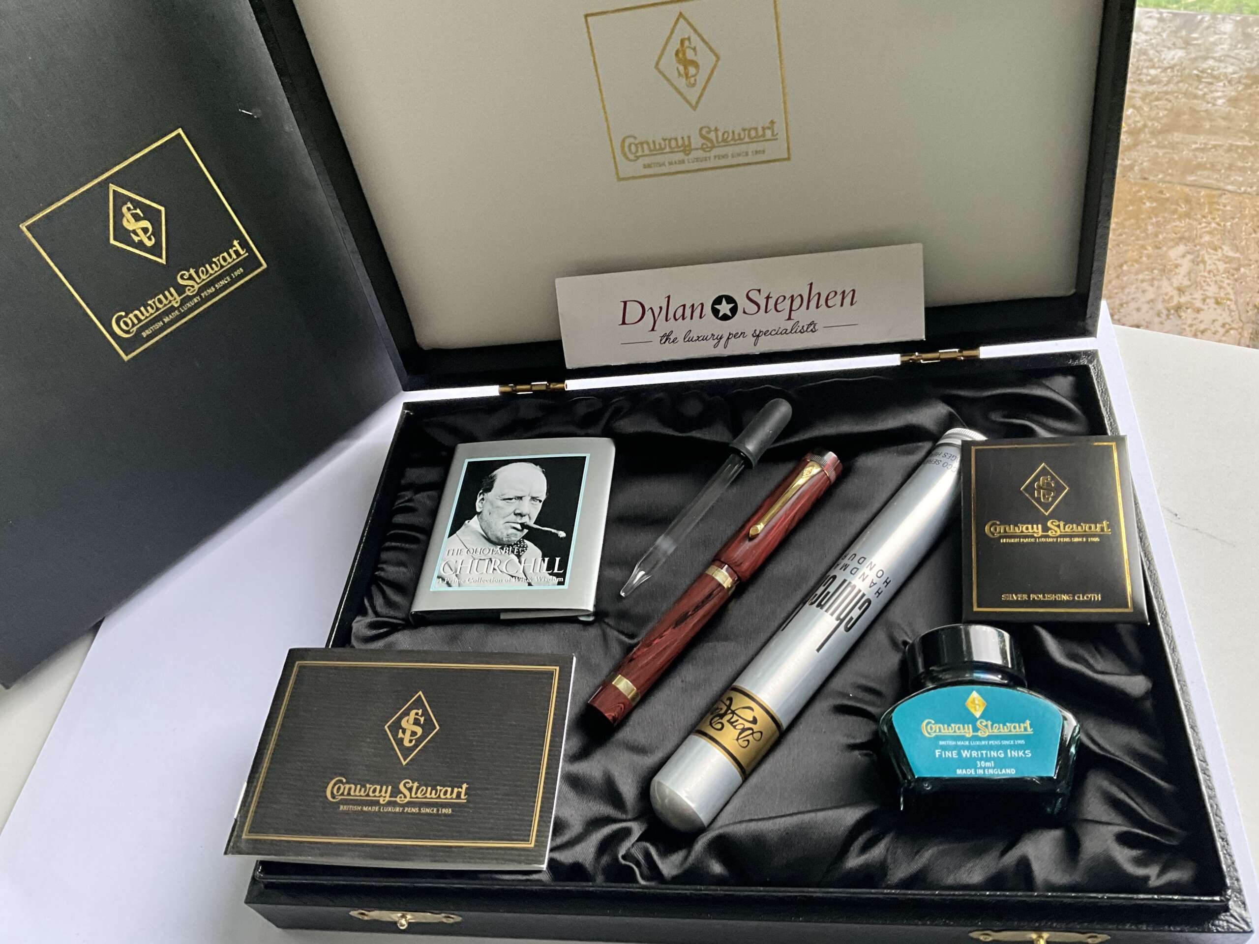 Conway Stewart Marlborough Vintage Rose Ripple Limited Edition fountain pen - Image 5