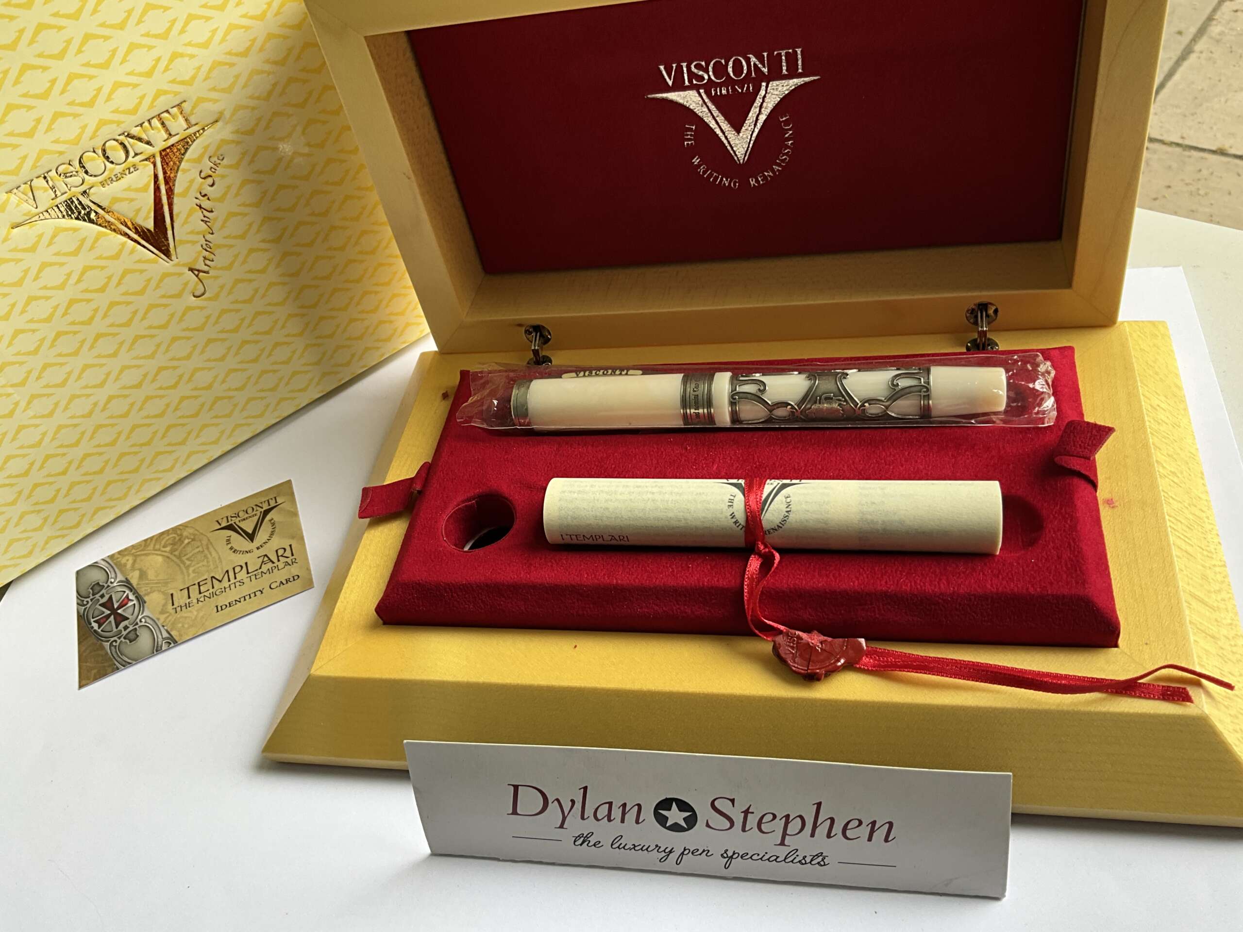 Visconti Templari The Knights Templar Limited Edition fountain pen - Image 10