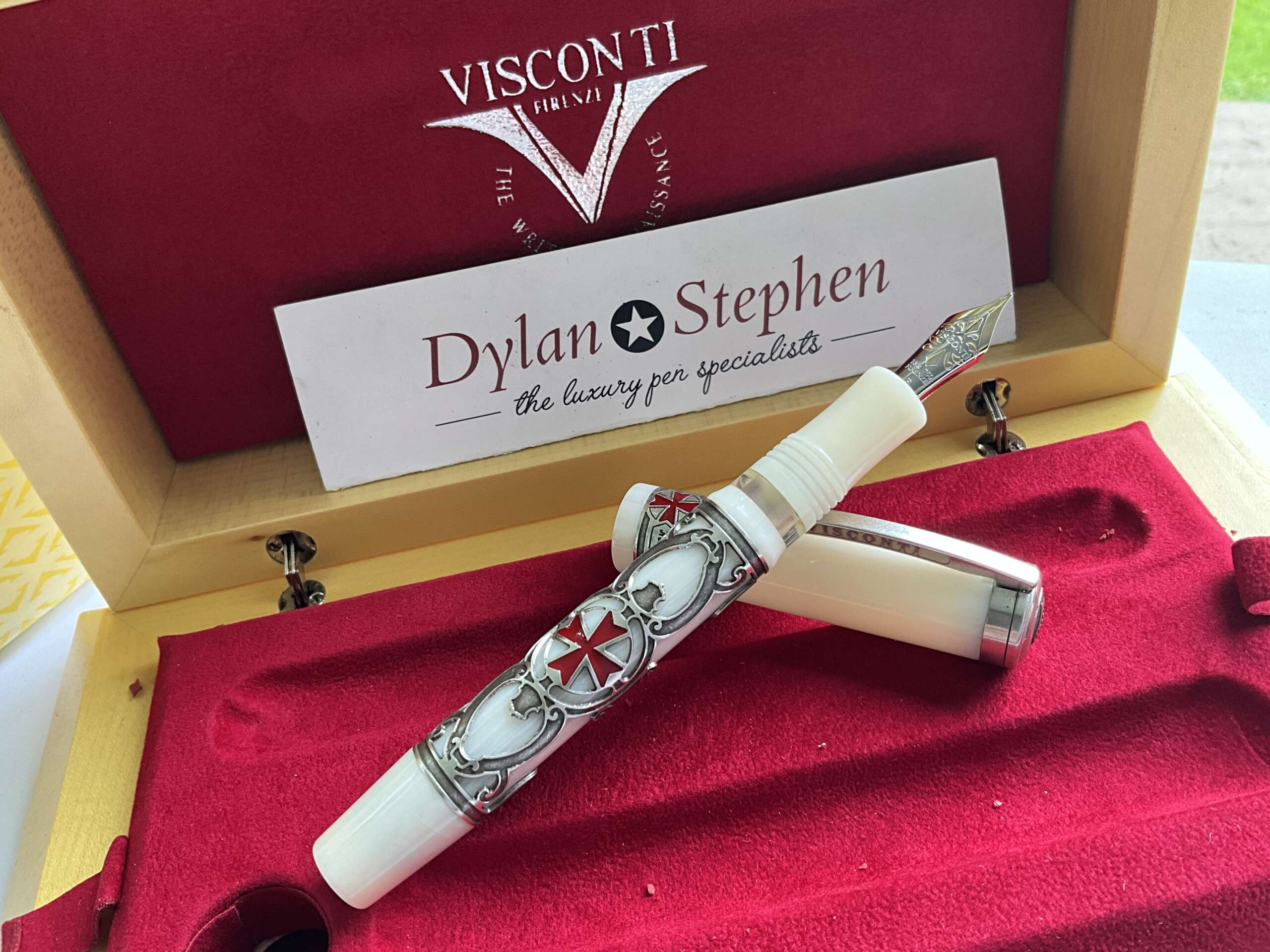 Visconti Templari The Knights Templar Limited Edition fountain pen - Image 8