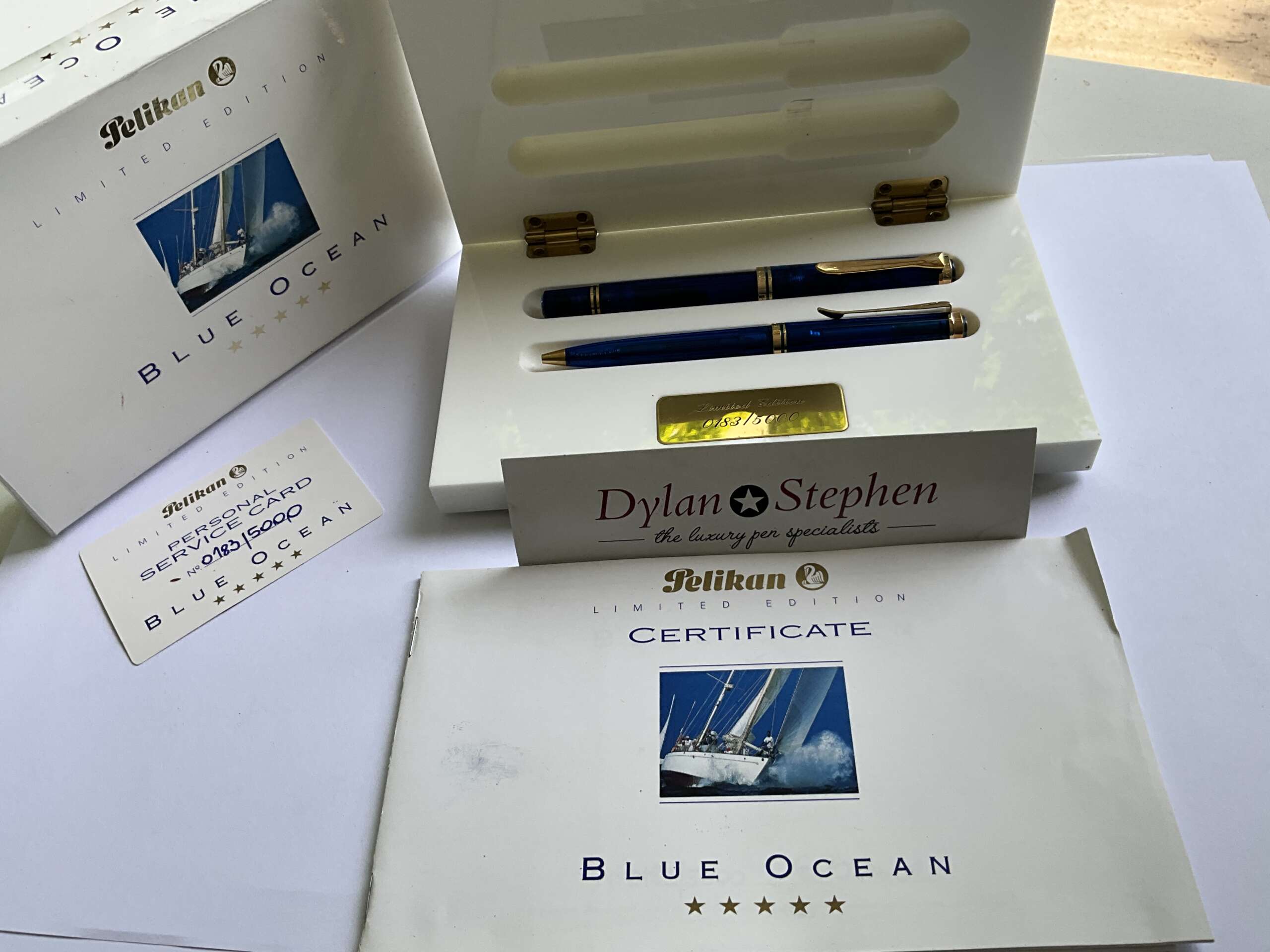 Pelikan Souveran M946 Blue Ocean Limited Edition fountain + Ballpoint Pen Set