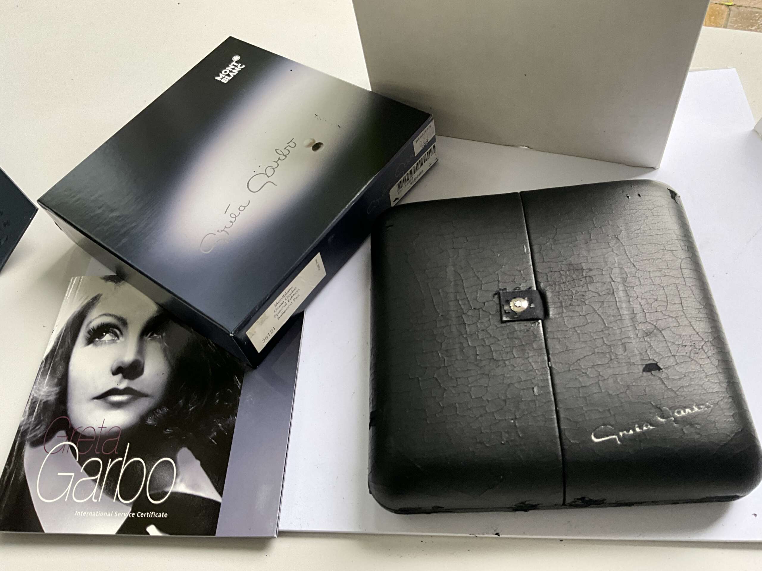 Montblanc Greta Garbo Special Edition Ballpoint Pen - Image 7