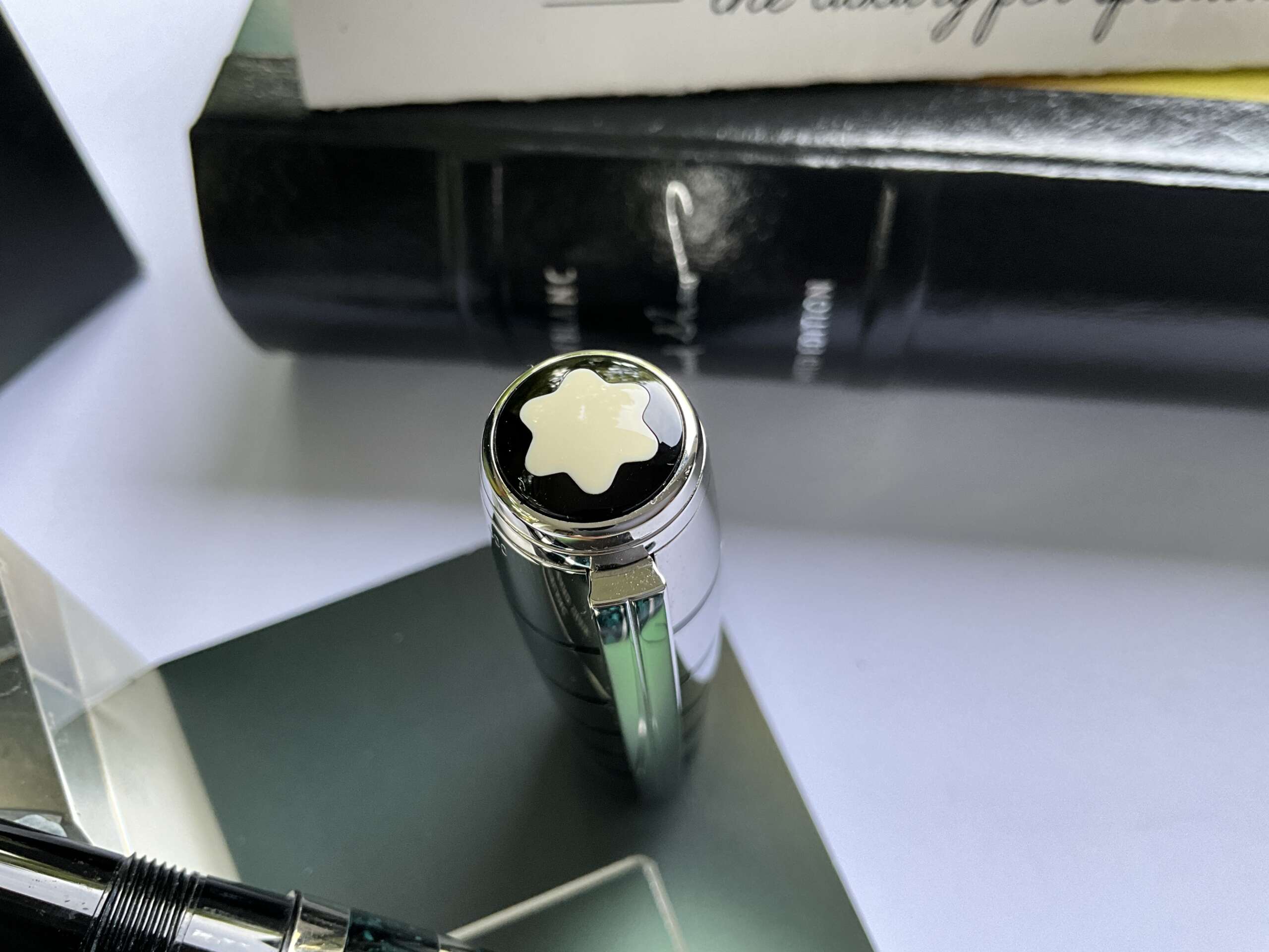 Montblanc Writers Limited Edition George Bernard Shaw Fountain Pen - Image 3