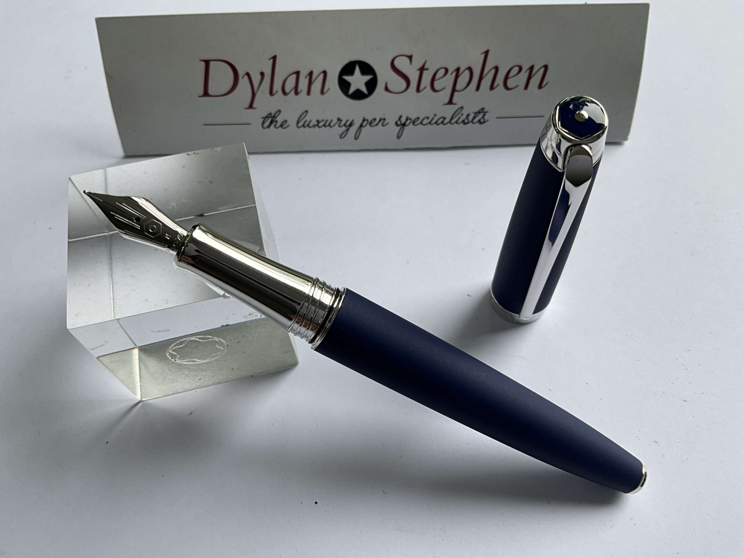 Caran d'Ache Leman Blue Night Matt Fountain Pen - Image 4