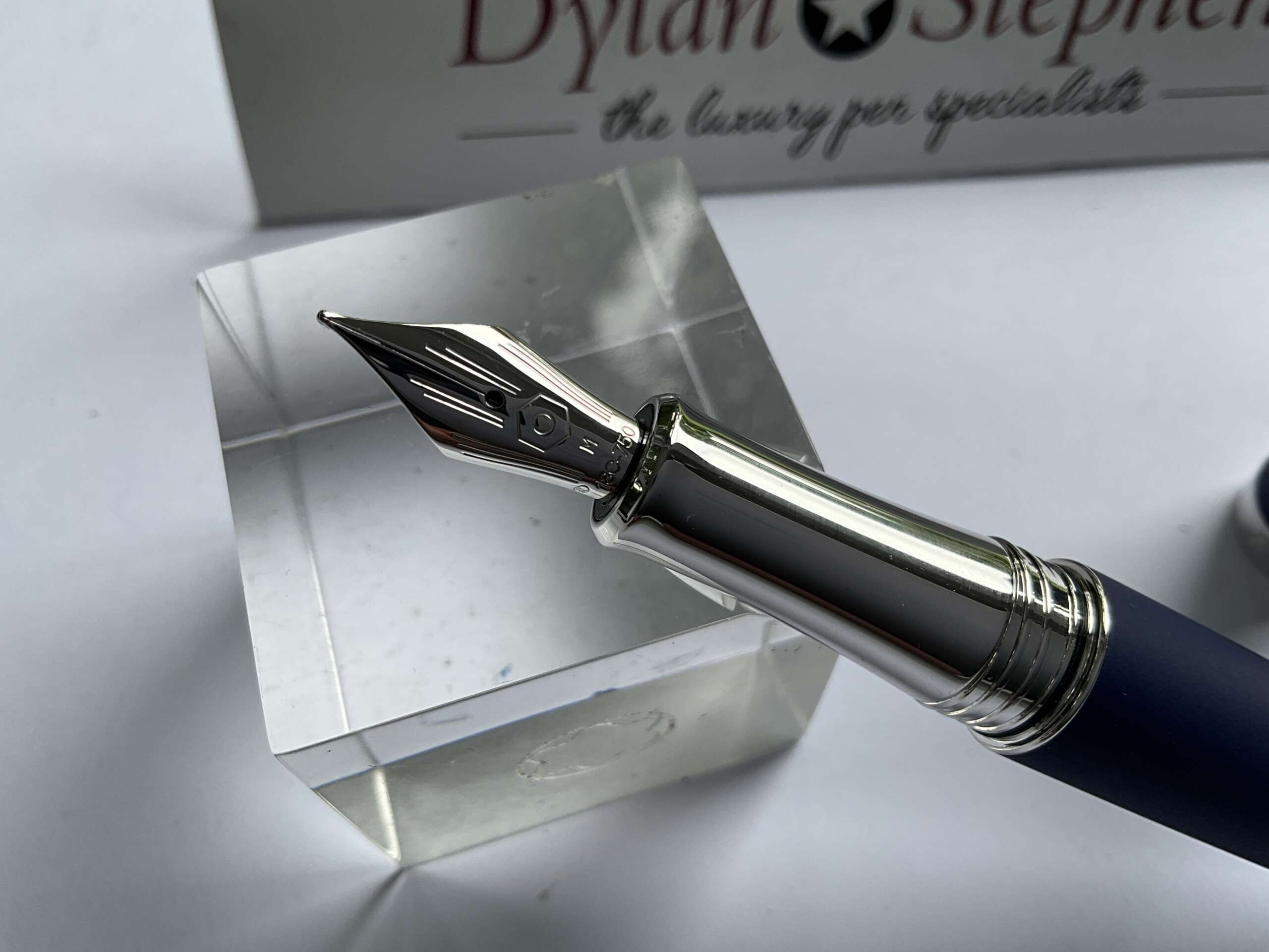 Caran d'Ache Leman Blue Night Matt Fountain Pen - Image 2