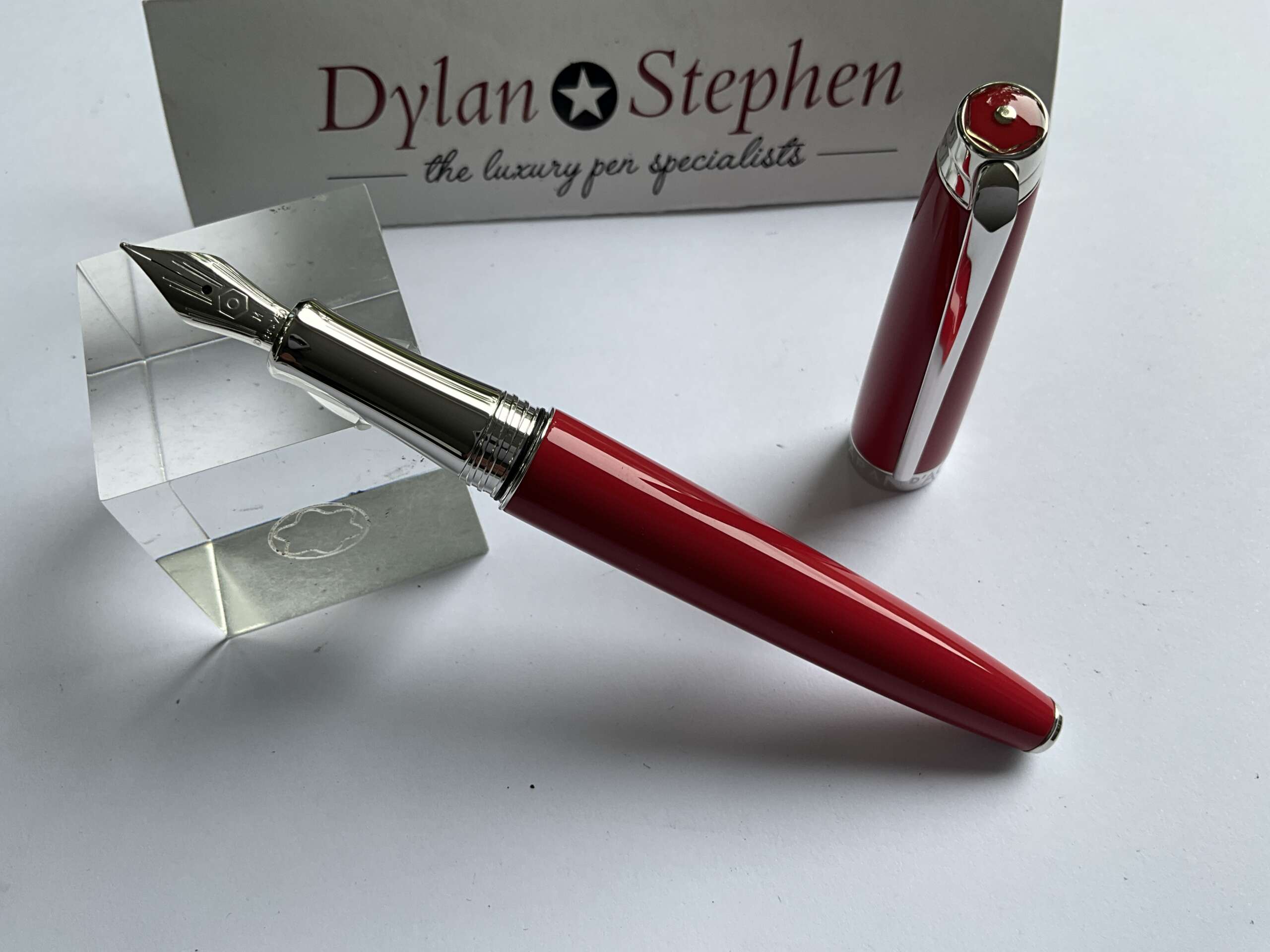 Caran d'Ache Leman V2 Scarlett Red Fountain Pen