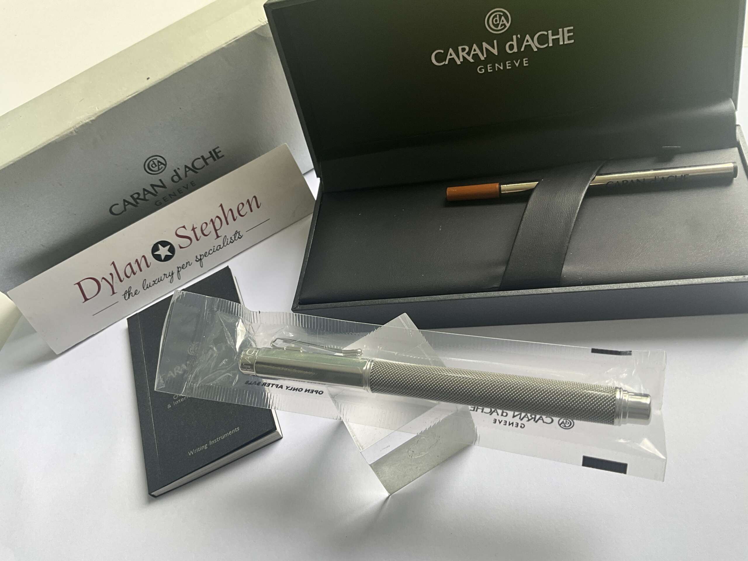 Caran d'Ache Varius Ivanhoe Metal Rollerball Pen - Image 4